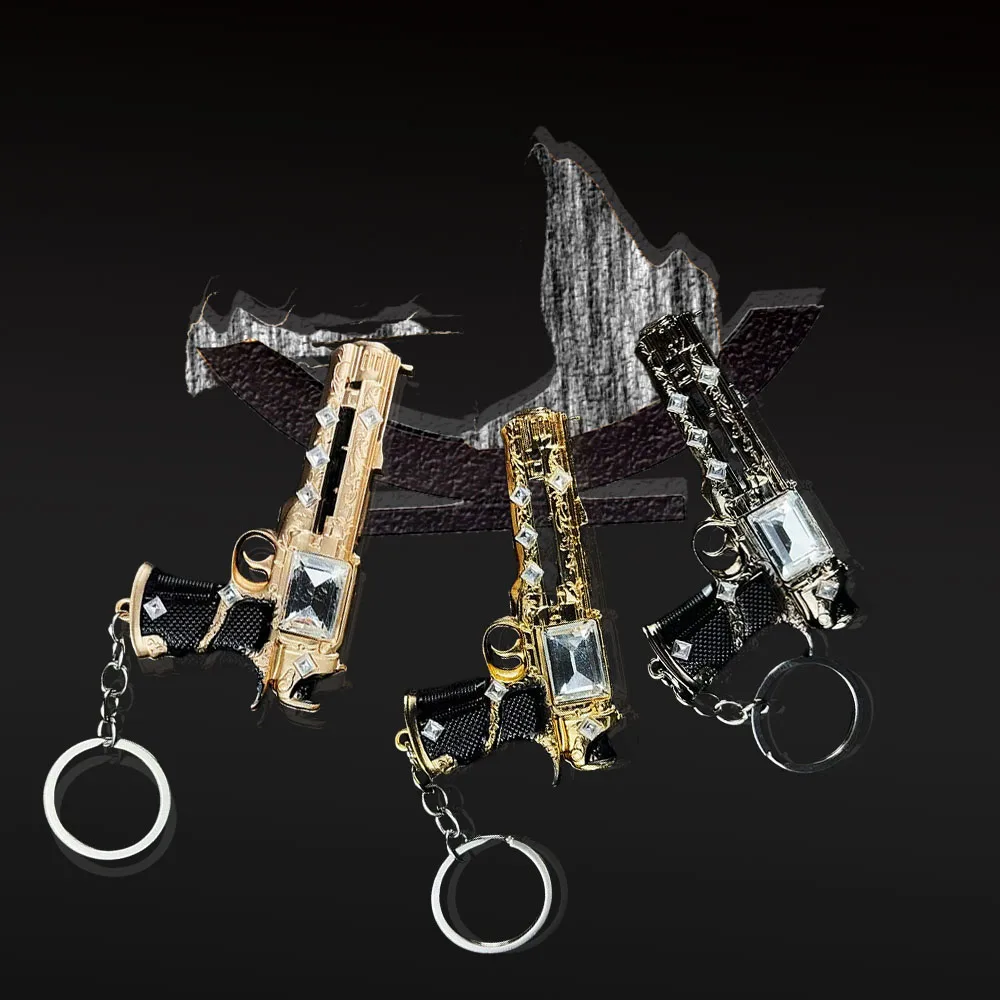 

PUBG Heart of Suran Pistols Keychains Metal Key Ring Car Key Chain Backpack PendantFans Collectible Jewelry Desk Decor Gift