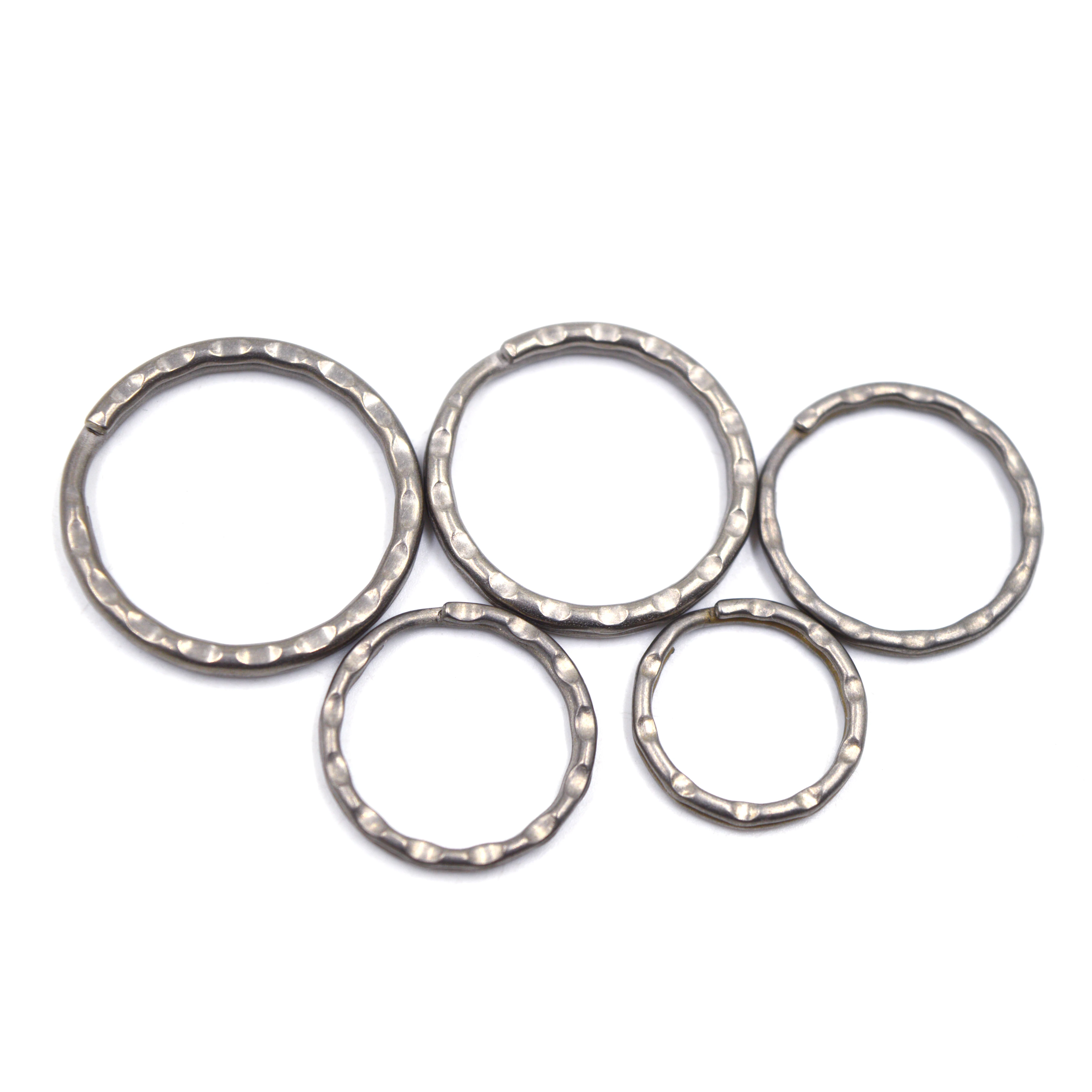 Stylish Ultra Light Titanium Embossed Keyring Split Key Chain Multifuction For Car Key Accessories 5PCS