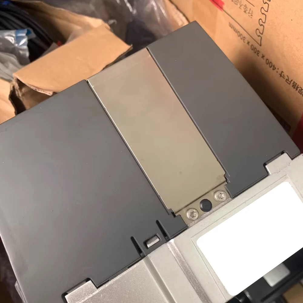 

Высококачественный 6SL3210-1SE13-1UA0 6SL3210-1KE23-8AB1 6SL3210-1KE23-2AB1 6SL3210-5BE27-5UV0