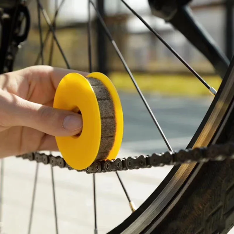 AliExpress NONE Bicycle Chain Oil Lubricator Bike Chain Oiler Chain Lubricant Roller Cleaner Lubricant Device Maintenance Bike Accessories