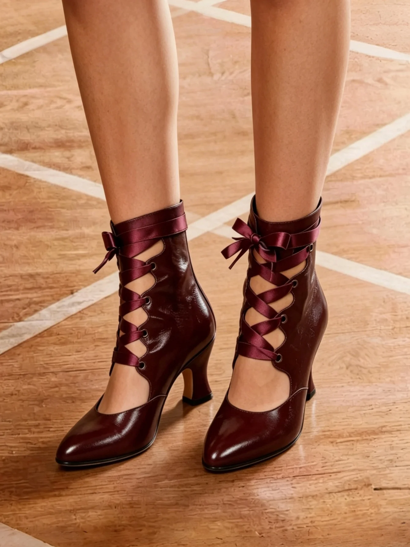 Ribbon Tie Heel - أحذية نسائية بكعب عالٍ بتصميم قوطي