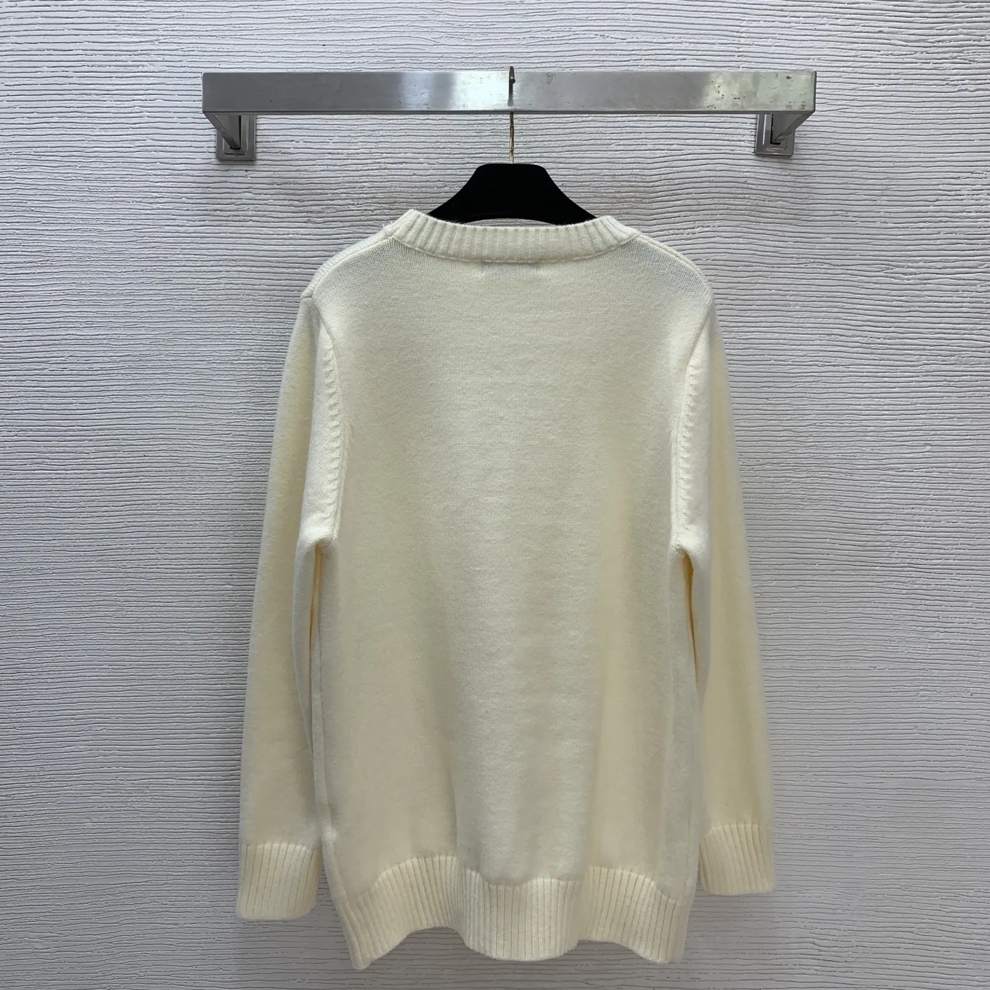 

2026 женский свитер, новая мода, чистый цвет, трехмерная вышивка, простой свободный крой, повседневный женский свитер с капюшоном и длинными рукавами