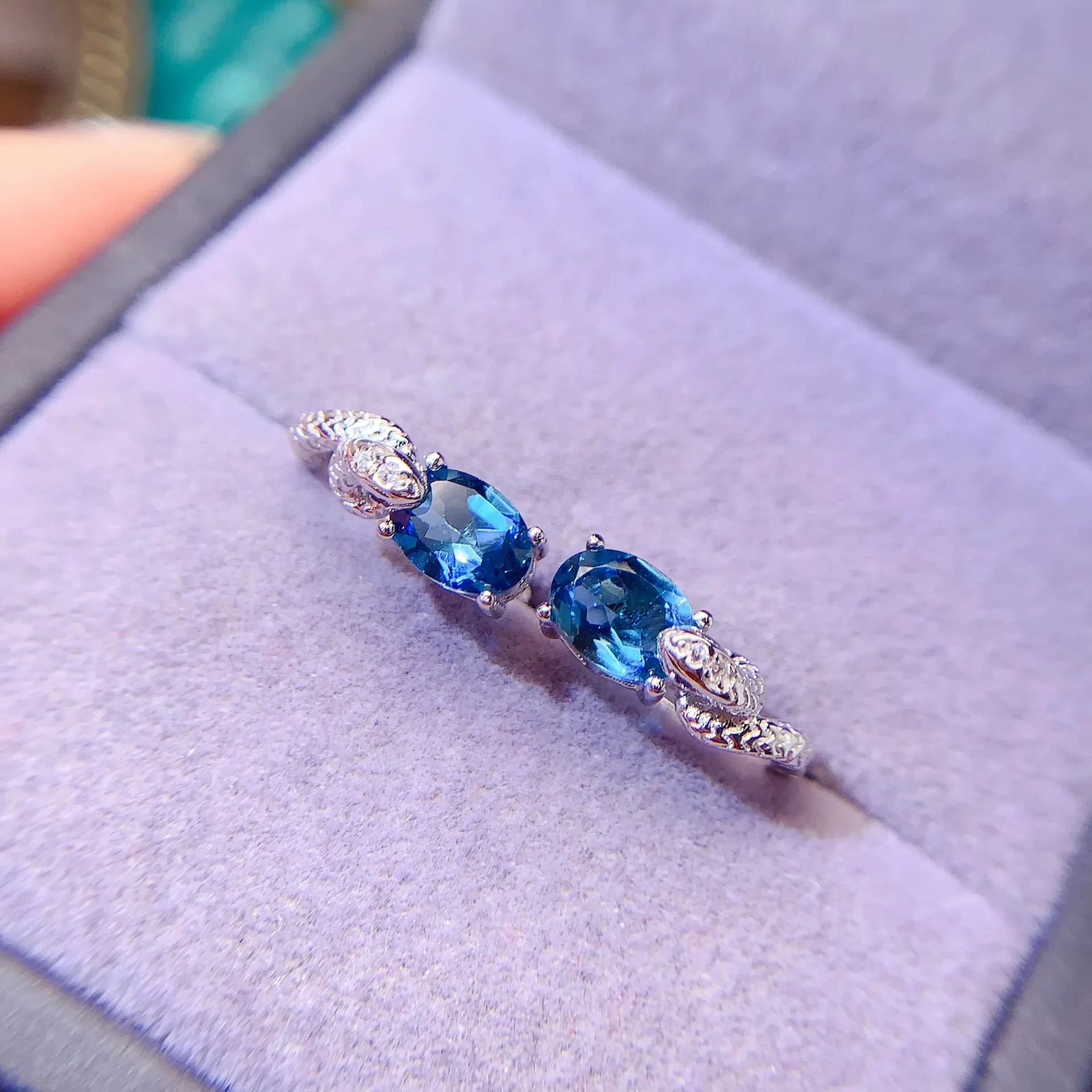 KJJEAXCMY غرامة مجوهرات أقراط نسائية 925 فضة أقحم الطبيعية الأزرق توبا حجر 5x7 مللي متر مطلي 18K الذهب الأبيض صديقة