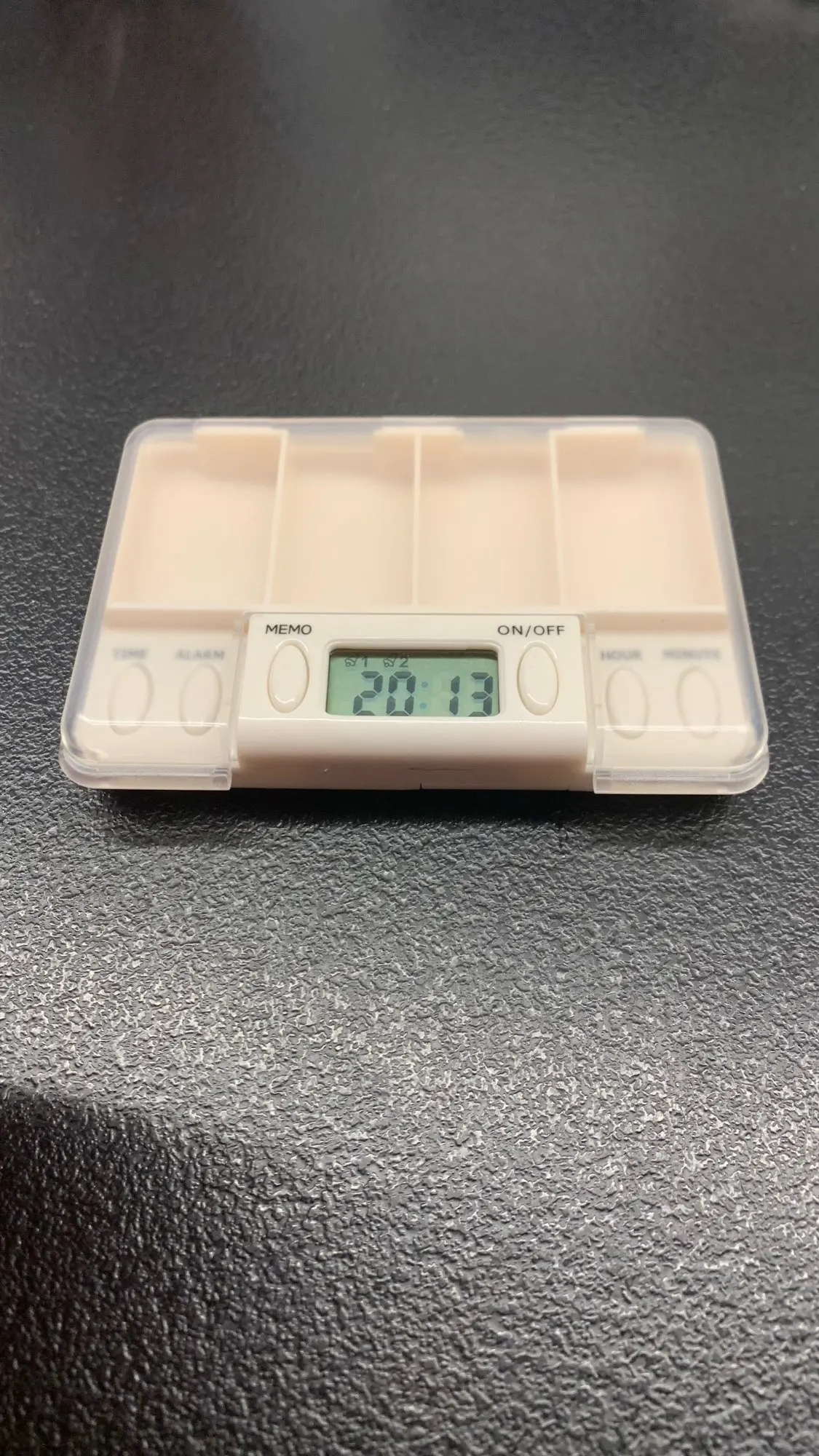 Išmani vaistų dėžutė su priminimu photo review