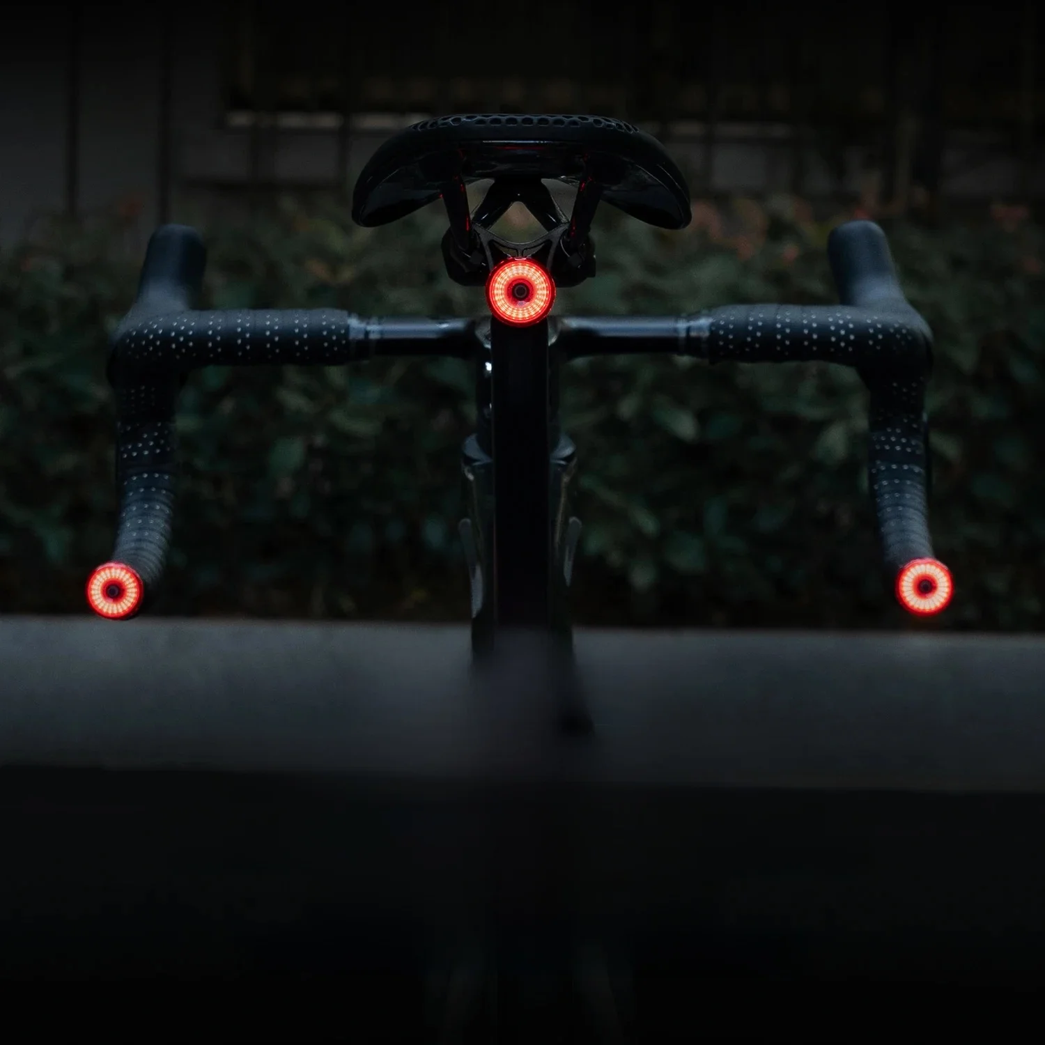 AliExpress ROCKBROS Bicycle Light Smart Brake Vibration Sensing Taillight Handlebar End Plug Bike Light USB Type MTB Road Cycling Light