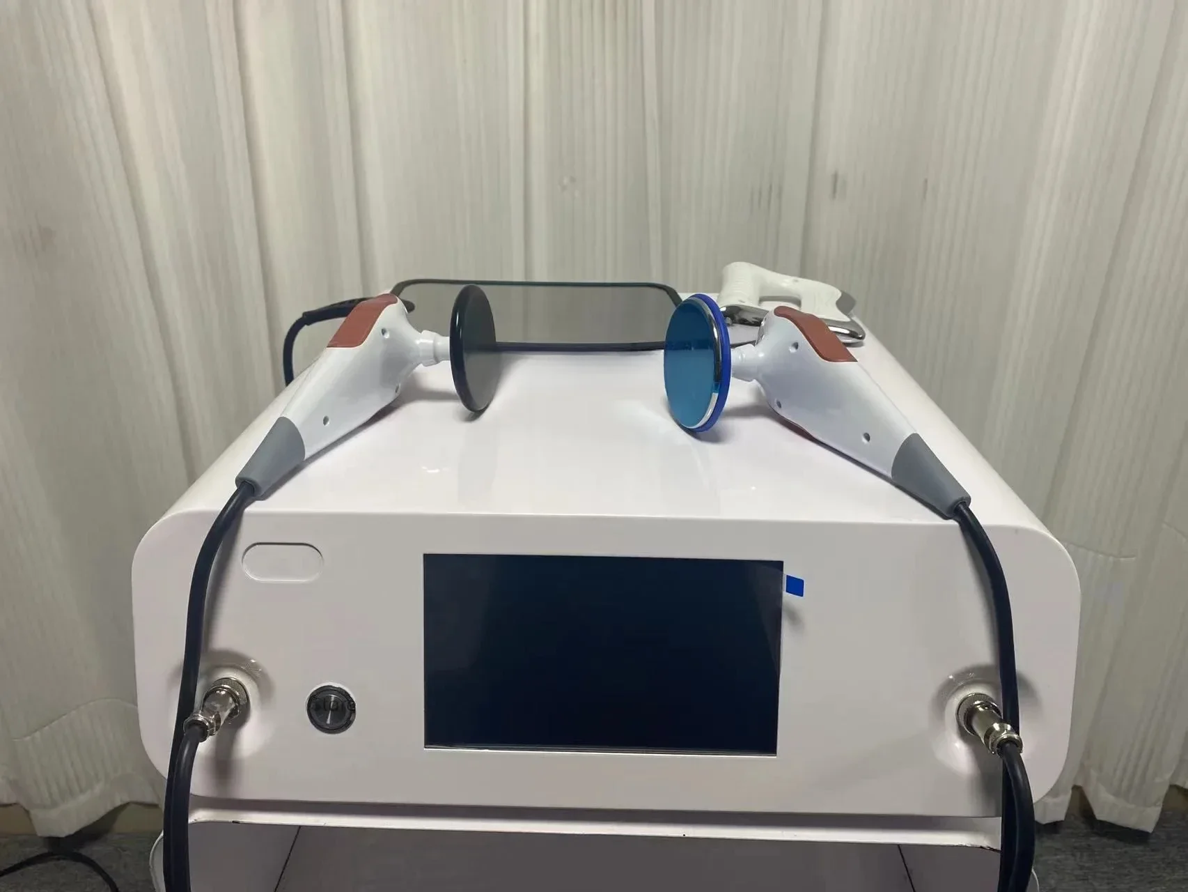 INDIBA Gewichtsverlies Tecartherapie Dringt 12 CM Onder 448 khz Tecar Machine de Huid Diepe Gezondheidszorg Systeem RET CET Machine - afbeelding 2