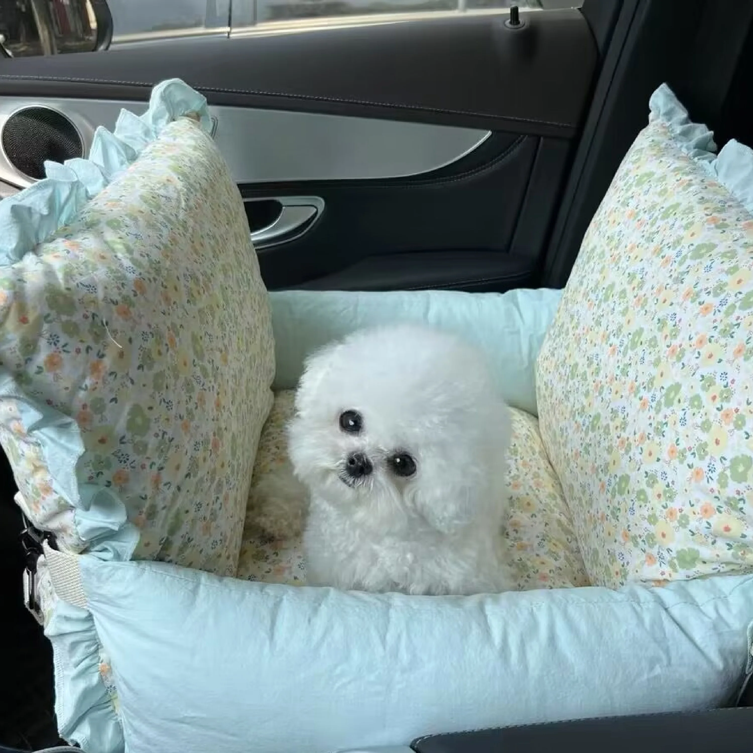 Dog Luxury Deluxe Car Automotive Bench Travel Seat Nest Sofa with Strap Safety Pet Travel Nest Bed, Puppy Kitten Floral