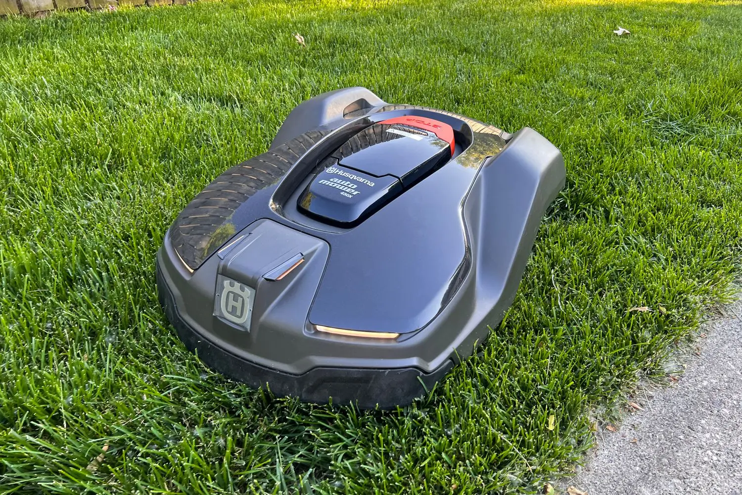 

BIG DISCOUNT SALES PROMO Smart Automatic Lawn Mower