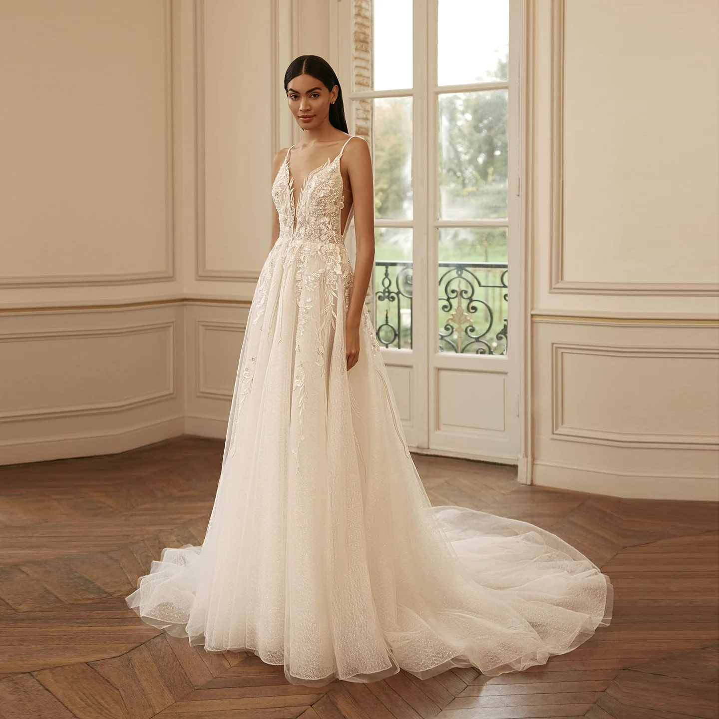 

Sharon Said High Quality Deep V-Neck Off White Tulle Wedding Dress 2025 Modern Sexy A-Line Applique Bride Gowns SW512 Customized
