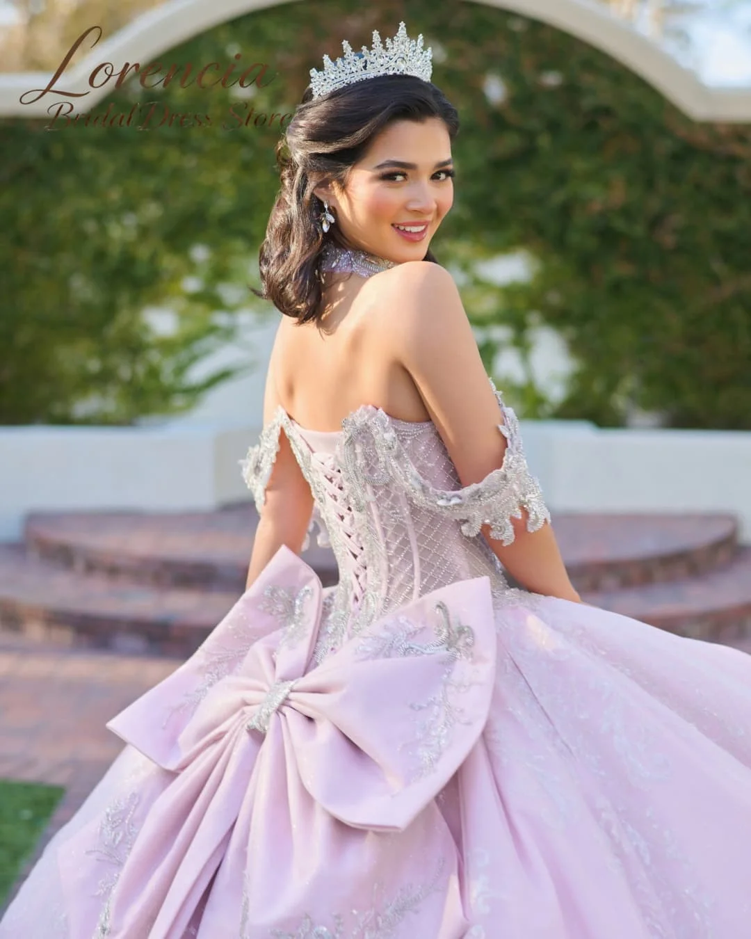 Off Shoulder Lace Appliqued Quinceanera Dresses Corset Bodice Sweetheart Floor Length Ball Gowns Customized Vestidos De 15 Años