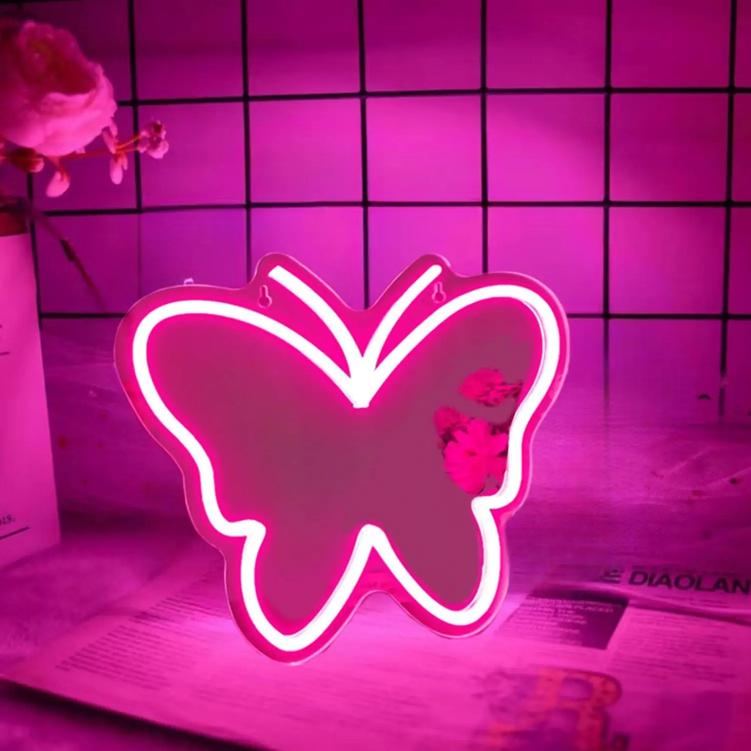 Butterfly Mirror Neon Sign, USB Powered Butterfly Mirror Led Neon Light Sign, Butterfly Light for Bedroom Girls Room Wall Decor