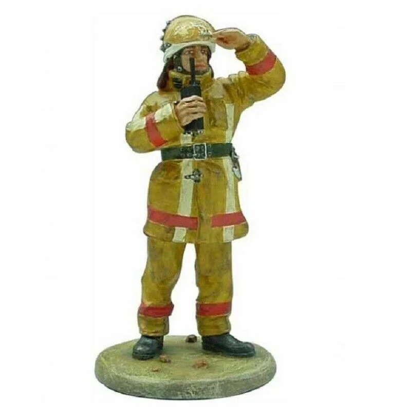 Del Prado, Moscow Firefighter Russia 2002 BOM105, Scale 1:32, Lead Figure, Firefighters of the World the Heroes of Fire, Original Blister Packaging, Model Identification on Base, Quality Hand-Painted Finish