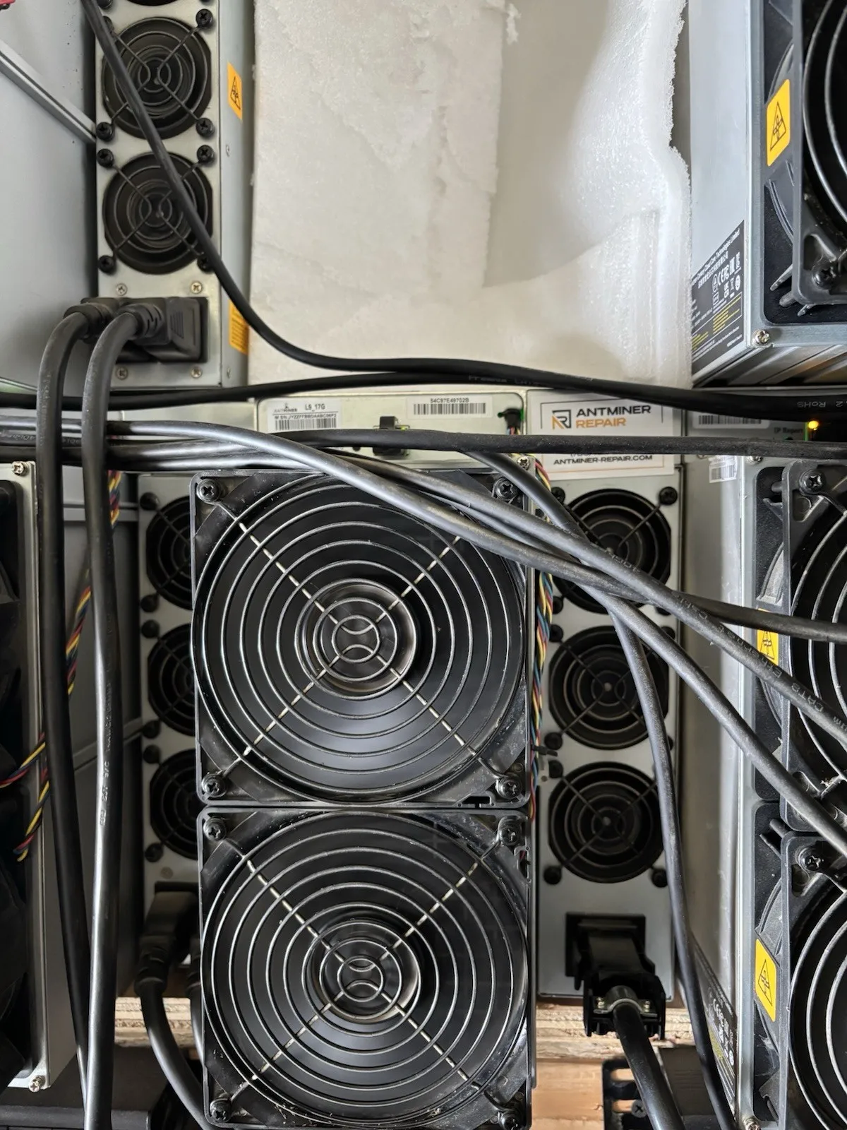 

TT BUY NOW buy 10 get 5 free NEW BITMAIN L9 17GH/S 3360W LTC/DOGE Coin Miner With Warranty