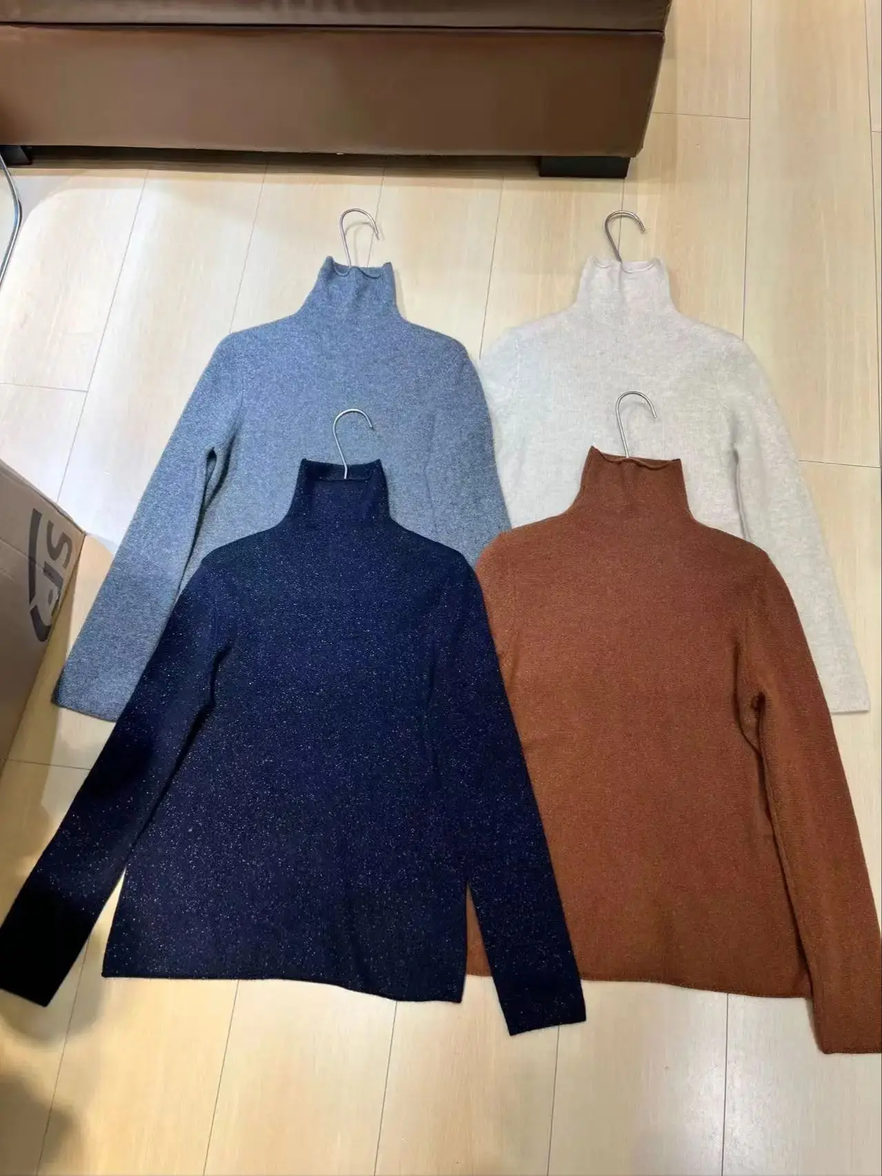 

Women'sclassic pure cashmere turtleneck sweater