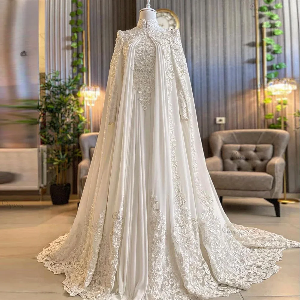 Ciynsia Maßgeschneidertes arabisches Dubai-Langarm-Muslim-Hochzeitskleid mit Umhang, Stehkragen, islamische Brautkleider, Chiffon-Robe De Mariée