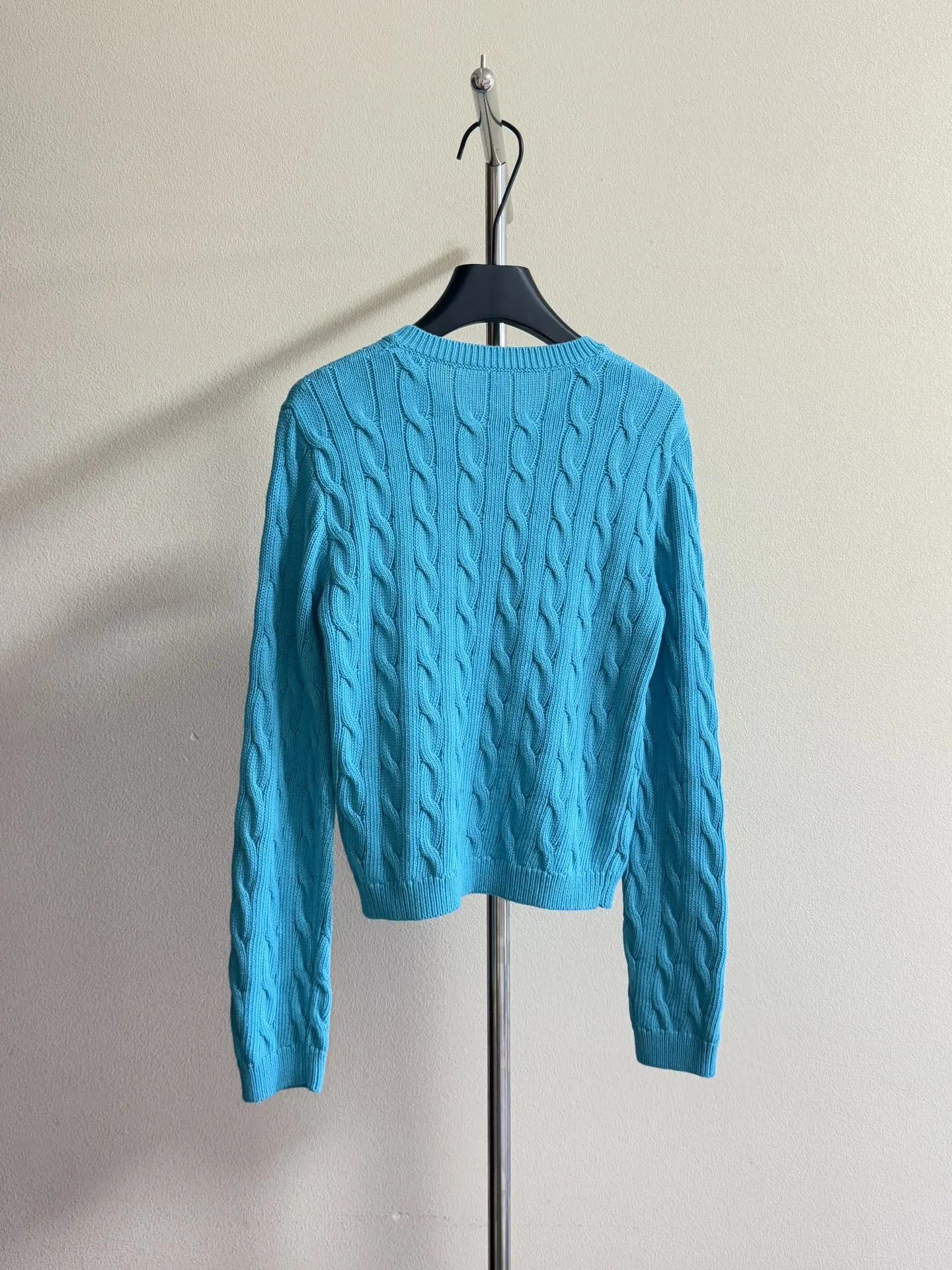 

2025 Early Autumn New Fried Dough Twists Embroidery Cardigan Lake Blue Cotton Material Comfortable 431