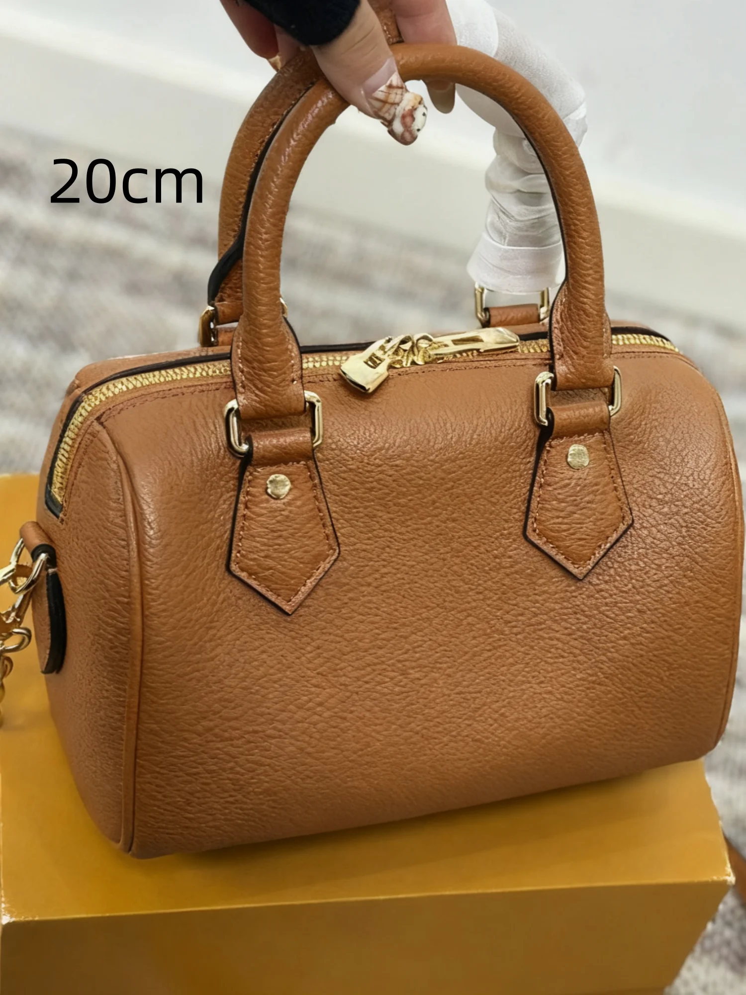 

Women Boston Pillow Bag Brown Textured Leather Golden Hardware 20cm Trendy Crossbody Handbag Luxury Style Popular