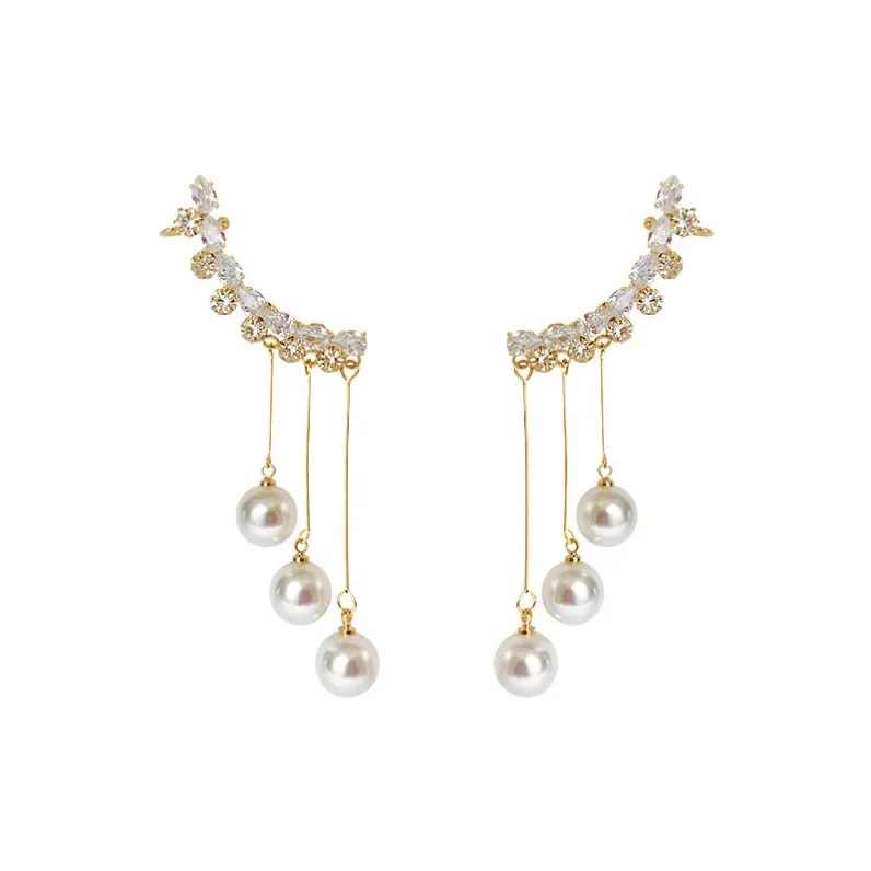 

Luxury Crystal and Pearl Drop Earrings for Women – Elegant Curved Cuff Design with Dangle Pearls