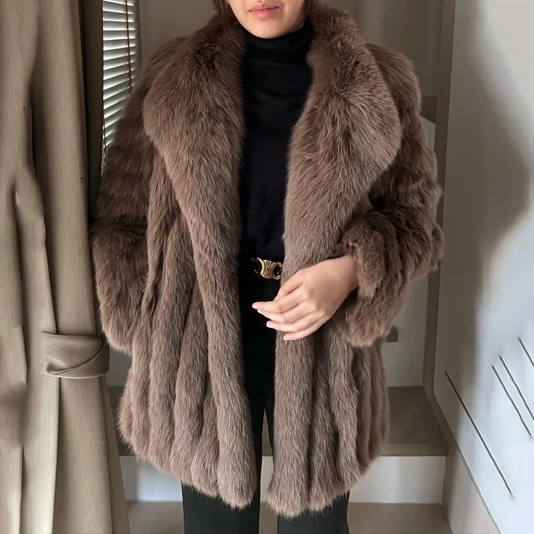 

Medium Length Brown Natural Fox Fur Jacket with Turn-down Collar Long Sleeve Winter Fashion Genuine Fox Fur Coats Luxury Woman