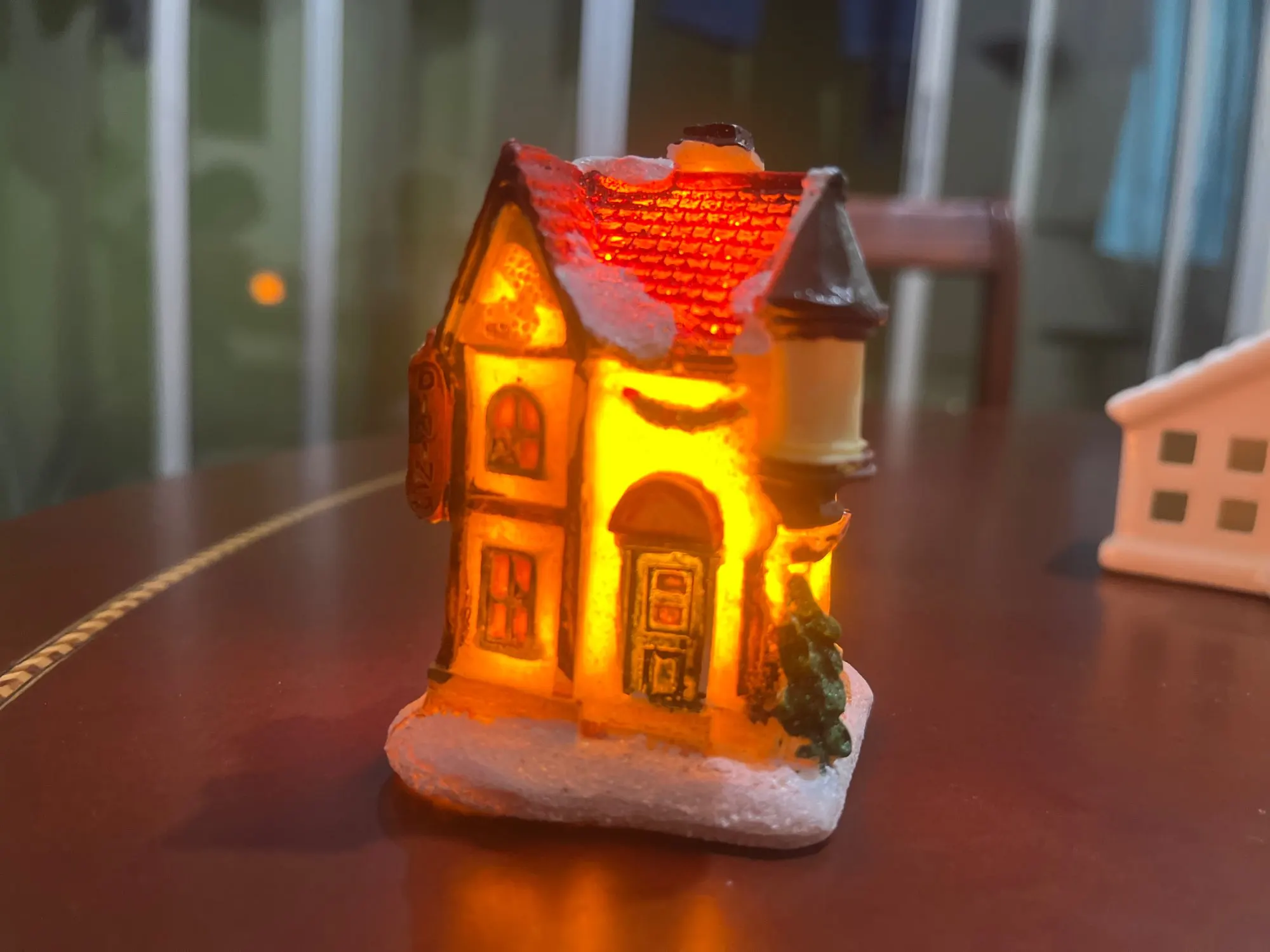 Christmas Led Light House Christmas Tree Ornaments LED Resin Small Village House Xmas Glow Decor Gift Happy New Year Decors DC05 photo review
