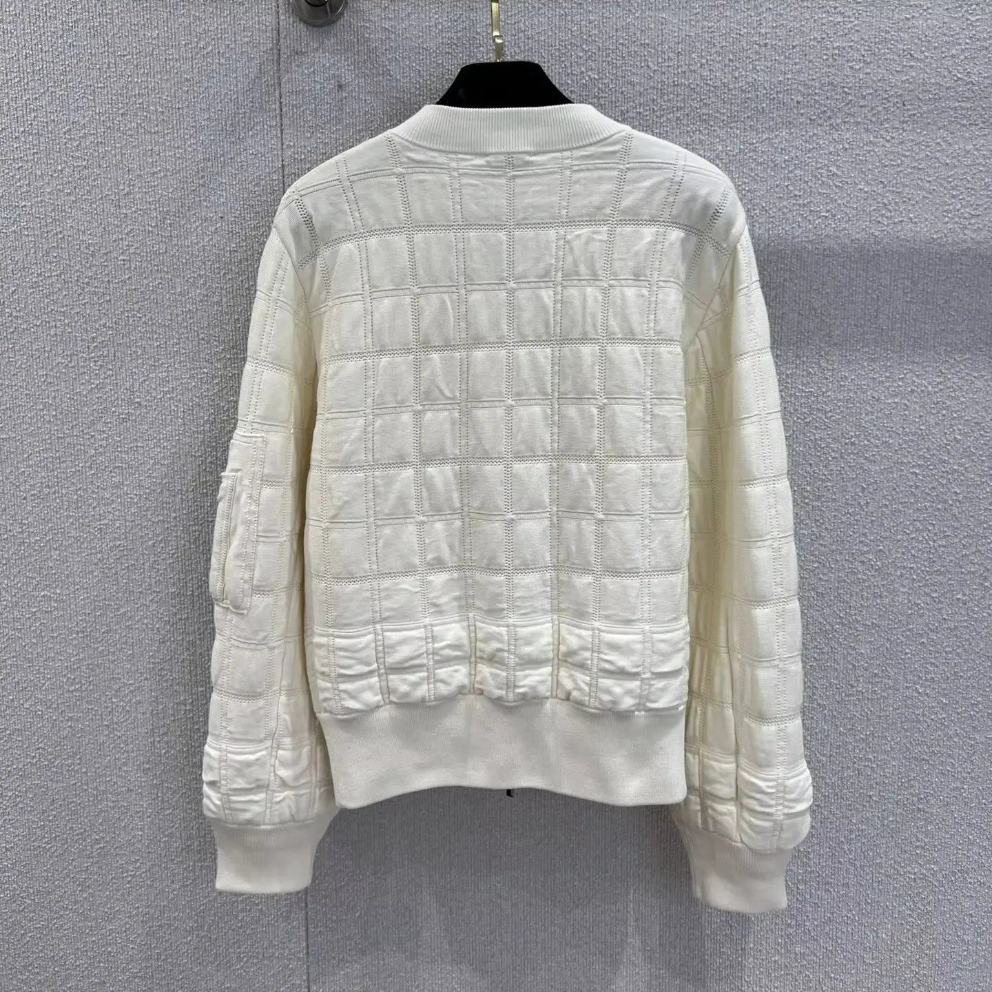 

2025 New High-End Handmade Series New Stand-Up Collar Zipper Ribbon Baseball Jacket White Jacket