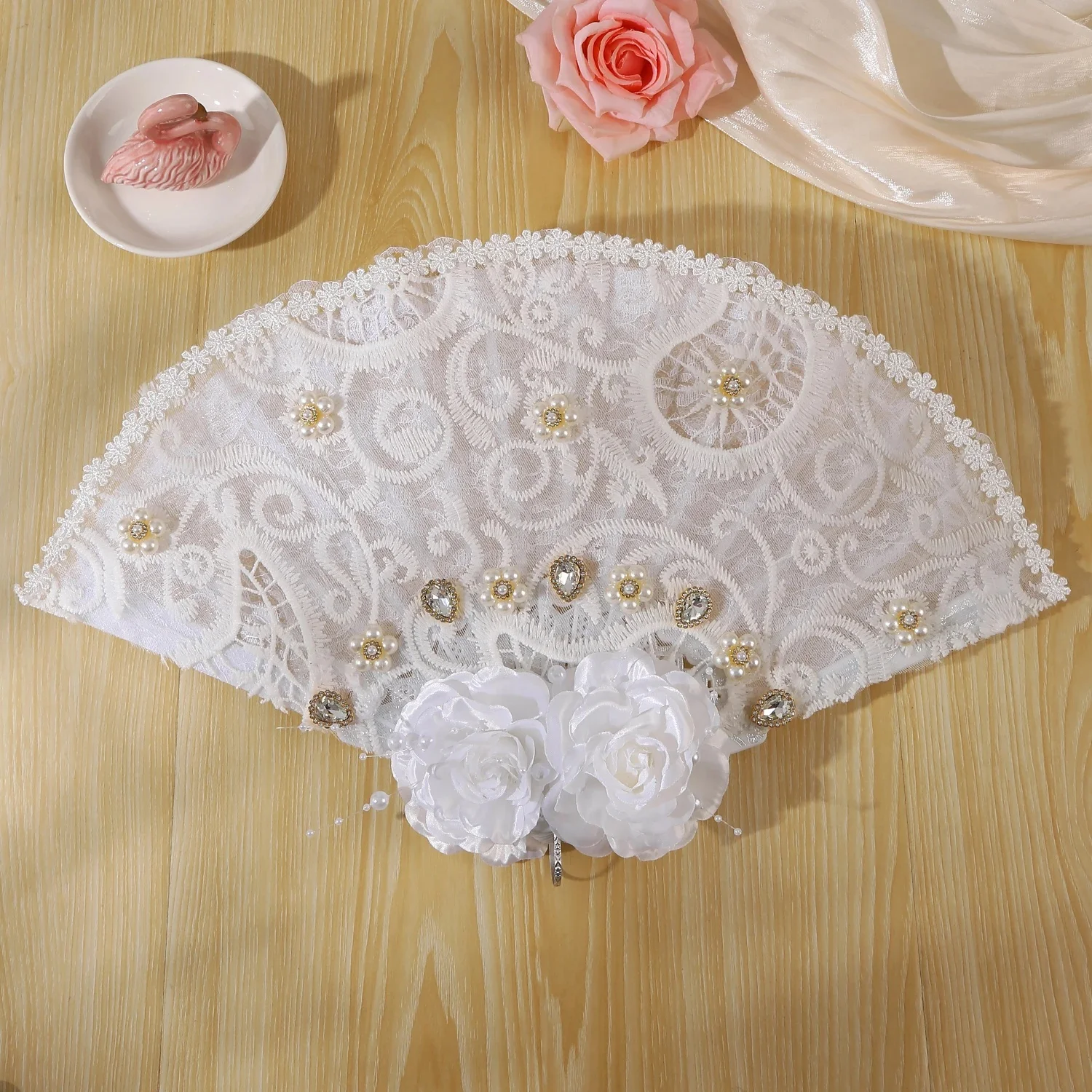 Éventail de décoration de mariage, fleur d'art blanche neige, fournitures adaptées aux fiançailles nuptiales et à la saison de mariage