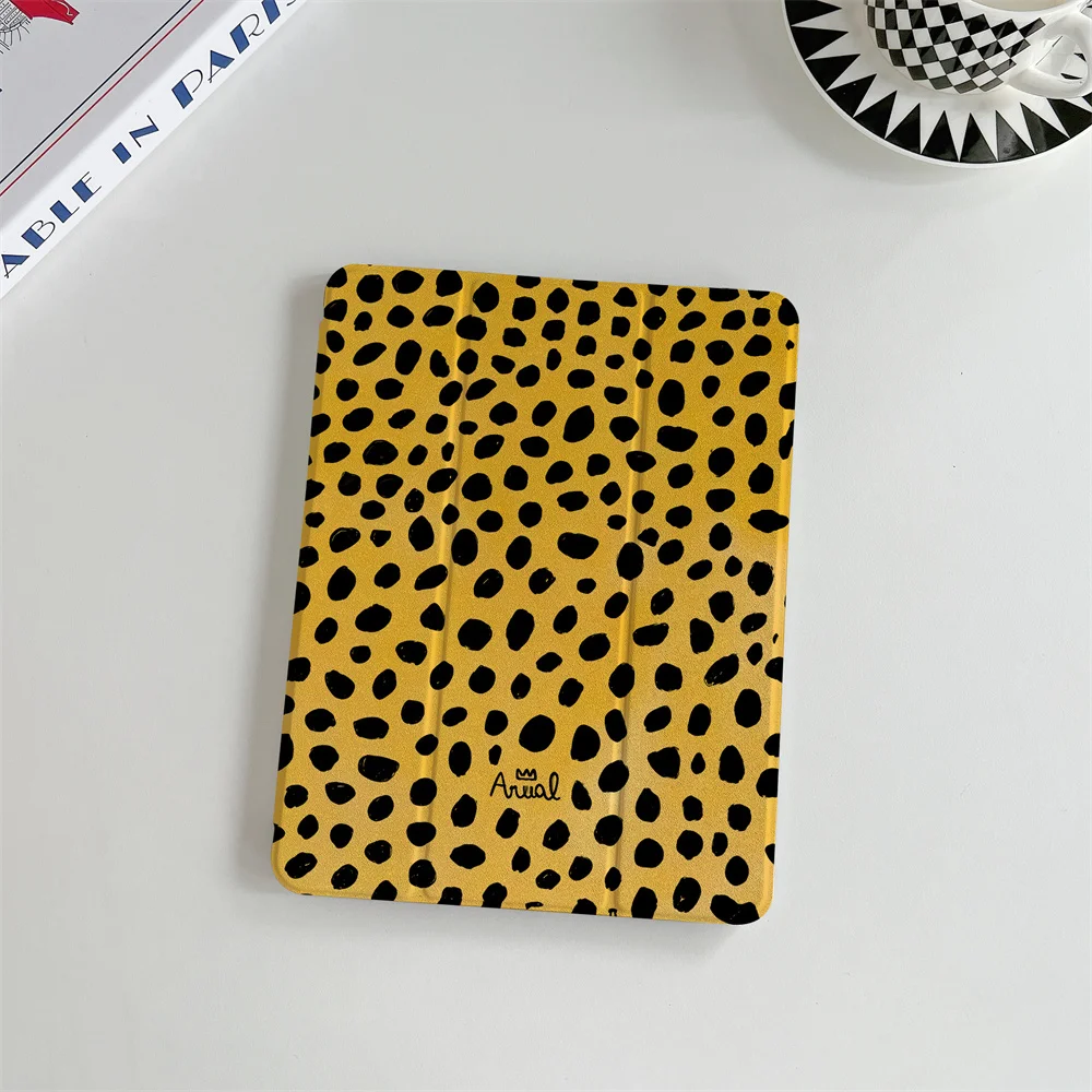 Fashionable luxury yellow black polka dot pattern suitable for iPad A16 2024 11 inch 2025 Air 5/4 10.9-inch iPad 10, 9.7-inch, 1