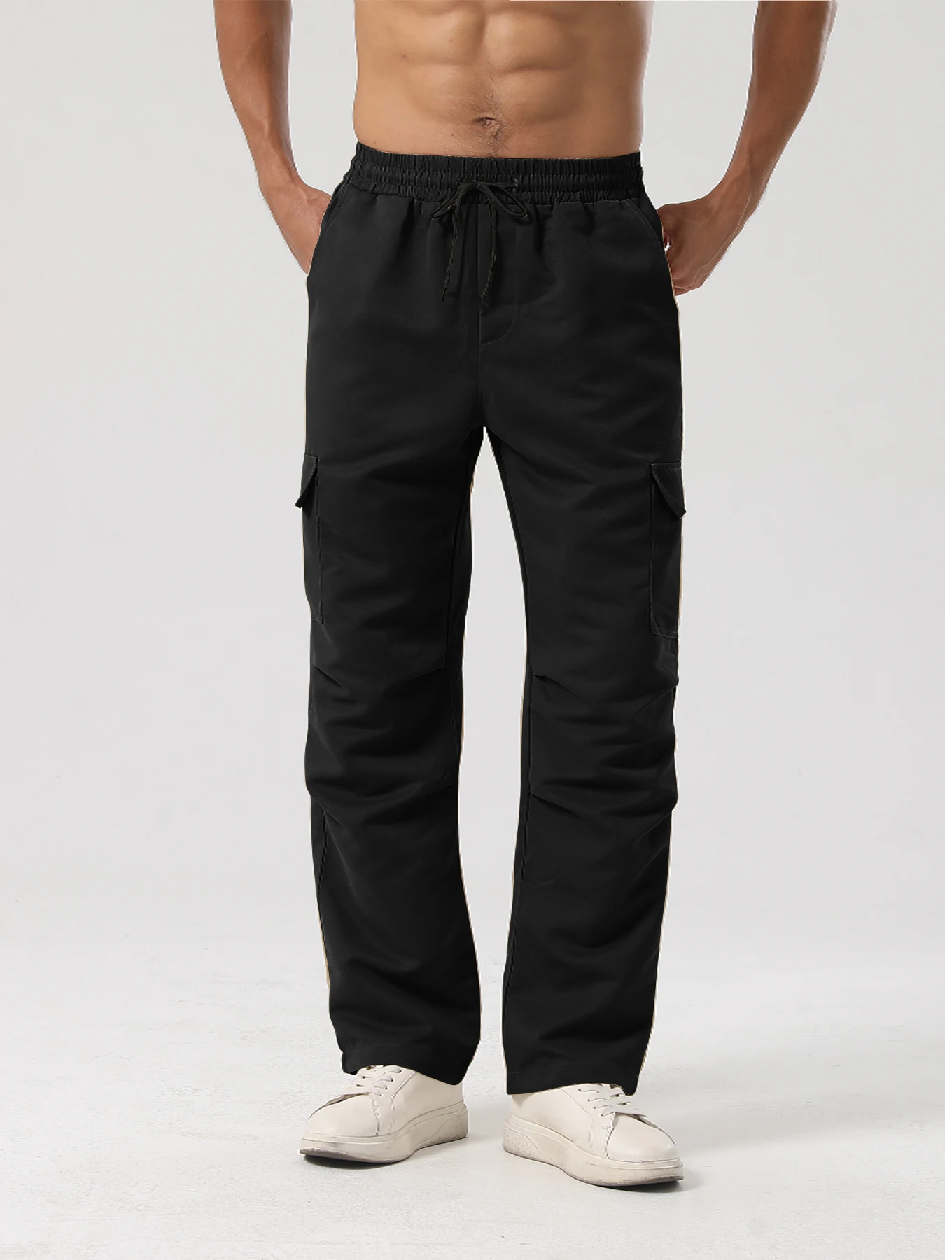 Lässige Herren-Cargohose, amerikanischer Stil, modisch, trendig, attraktiv, schlicht und stilvoll.