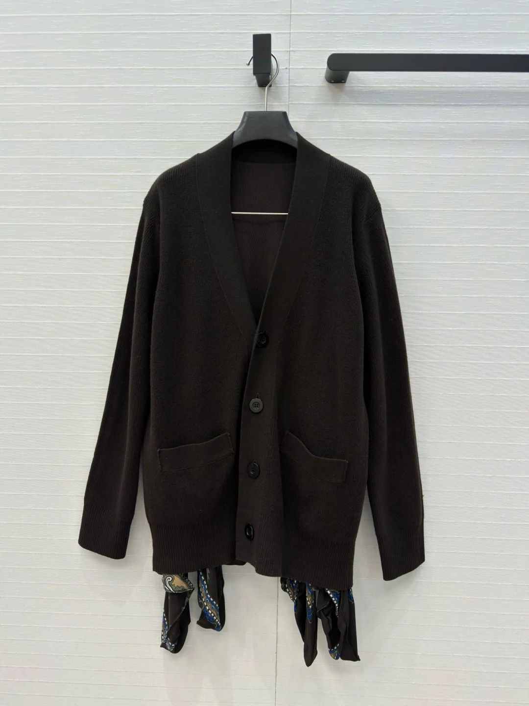 

Винтажный коричневый вязаный кардиган, шерстяное пальто с шалевым воротником, женская куртка большого размера, роскошный шарф с принтом, элегантный офисный шик