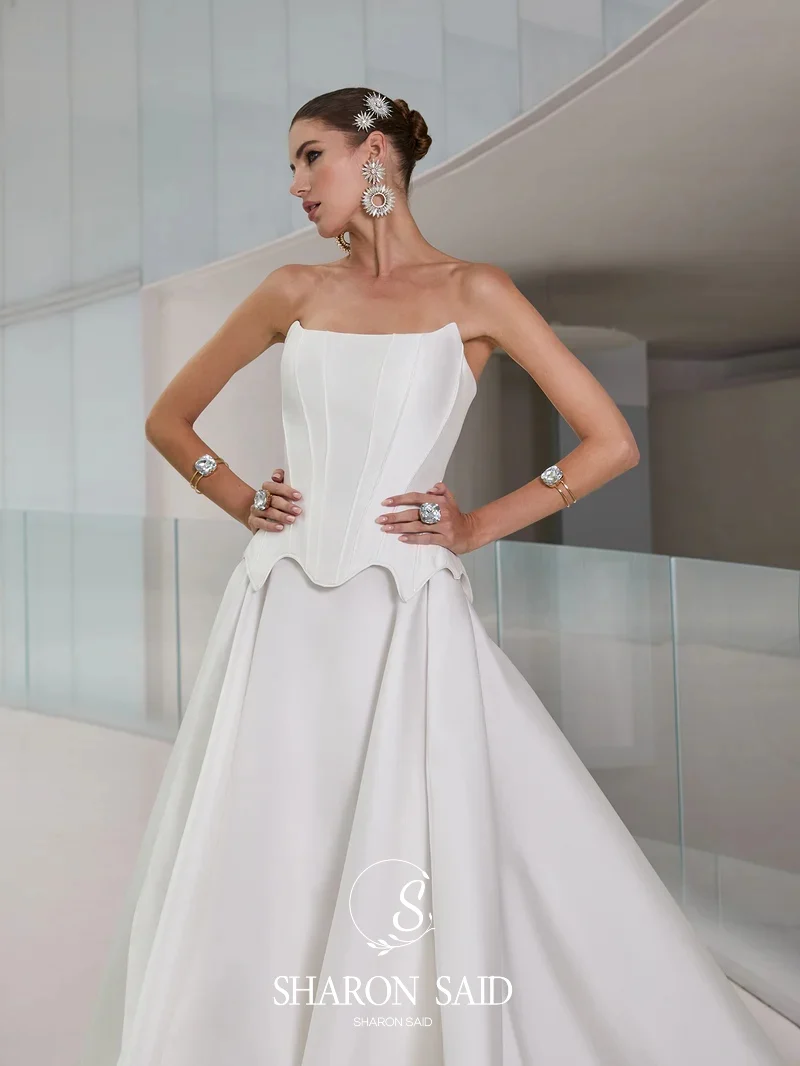 Sharon Said Eenvoudige Off White Satijnen Strapless Trouwjurk 2025 Elegante Hof Trein Corset Prinses Bruid Jurken SW348 Aangepaste
