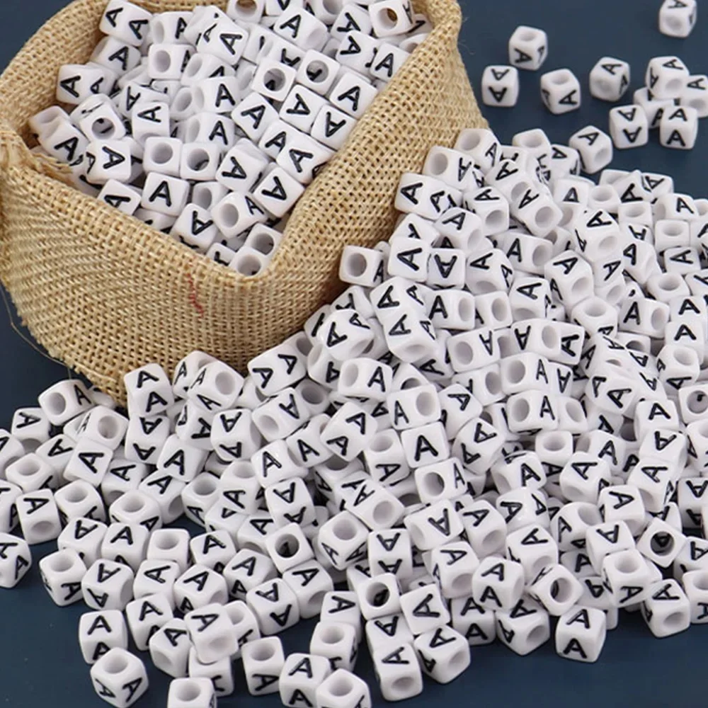 100-200 sztuk kwadratowe litery koraliki akrylowe kostka luźne koraliki dystansowe do tworzenia biżuterii Handmade Diy bransoletka akcesoria naszyjnikowe — zdjęcie 2