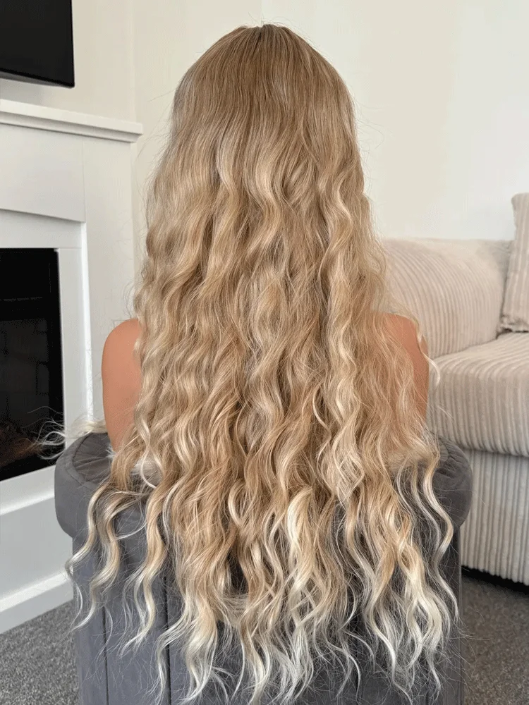 Natuurlijk krullend blond haar Pruik Lang synthetisch haar Pruik Hittebestendig Voorgeplukt Hoge dichtheid Voor vrouwen Dagelijks feestgebruik