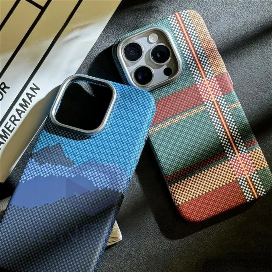 Magnetyczne etui z wzorem chmur na iPhone 15 14 13 12 16 17 18 Pro Max, luksusowe matowe twarde etui z karbonu z Magsafe i metalowym ochronnym obiektywem. — zdjęcie produktu 7