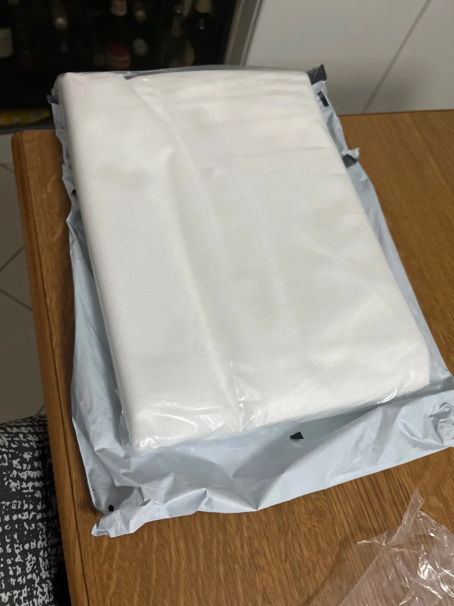 Thickened Plant Frost Protection Cover, With Drawstring & Zipper, Non-Woven White Winter Plant Cold Frost Protection Cover photo review