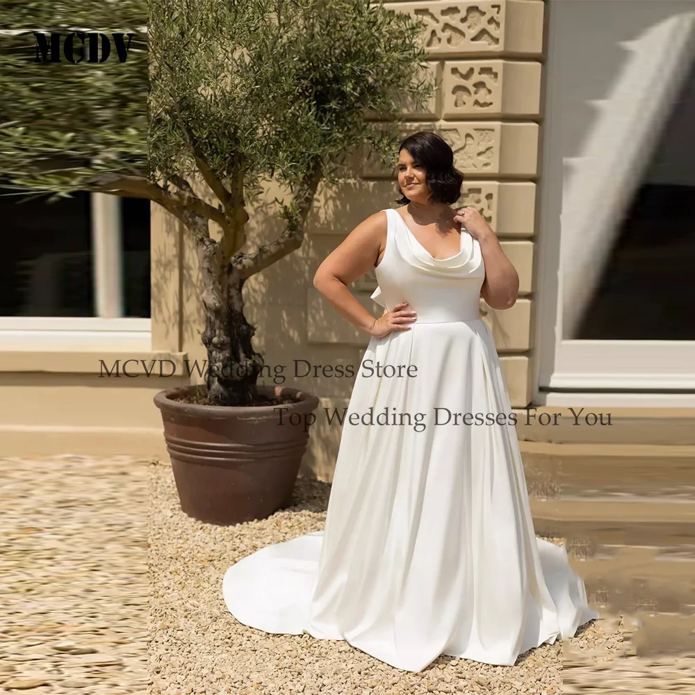 MCDV dos nu a-ligne surdimensionné robes de mariée sans manches Satin élégant robes de mariée balayage Train robes de mariée 2026