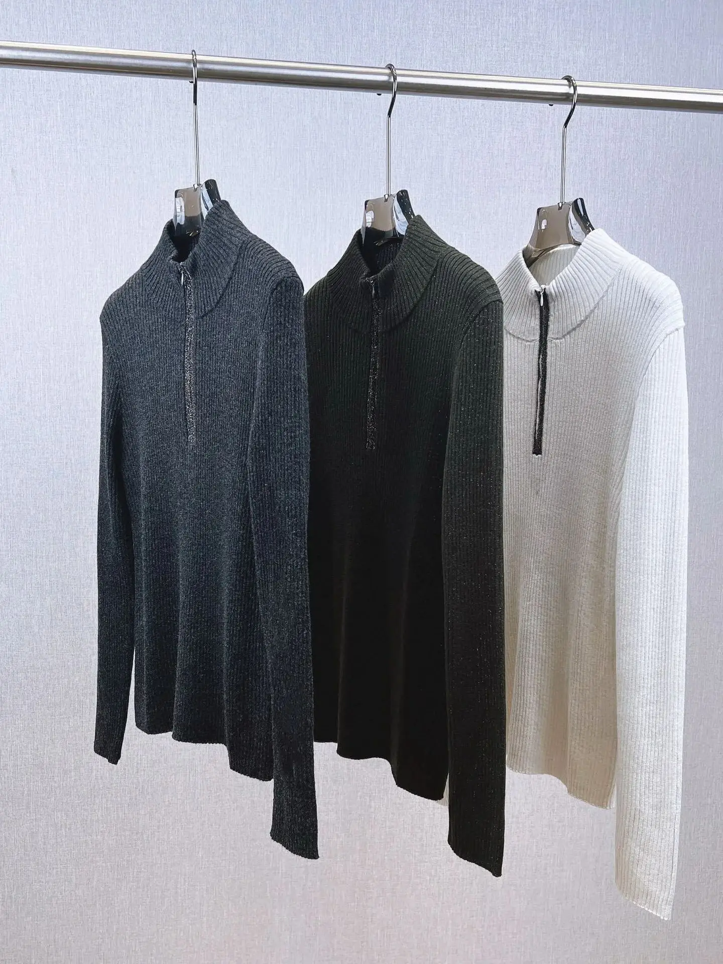 Casual worsted wool bead half-zip stand up collar sweater