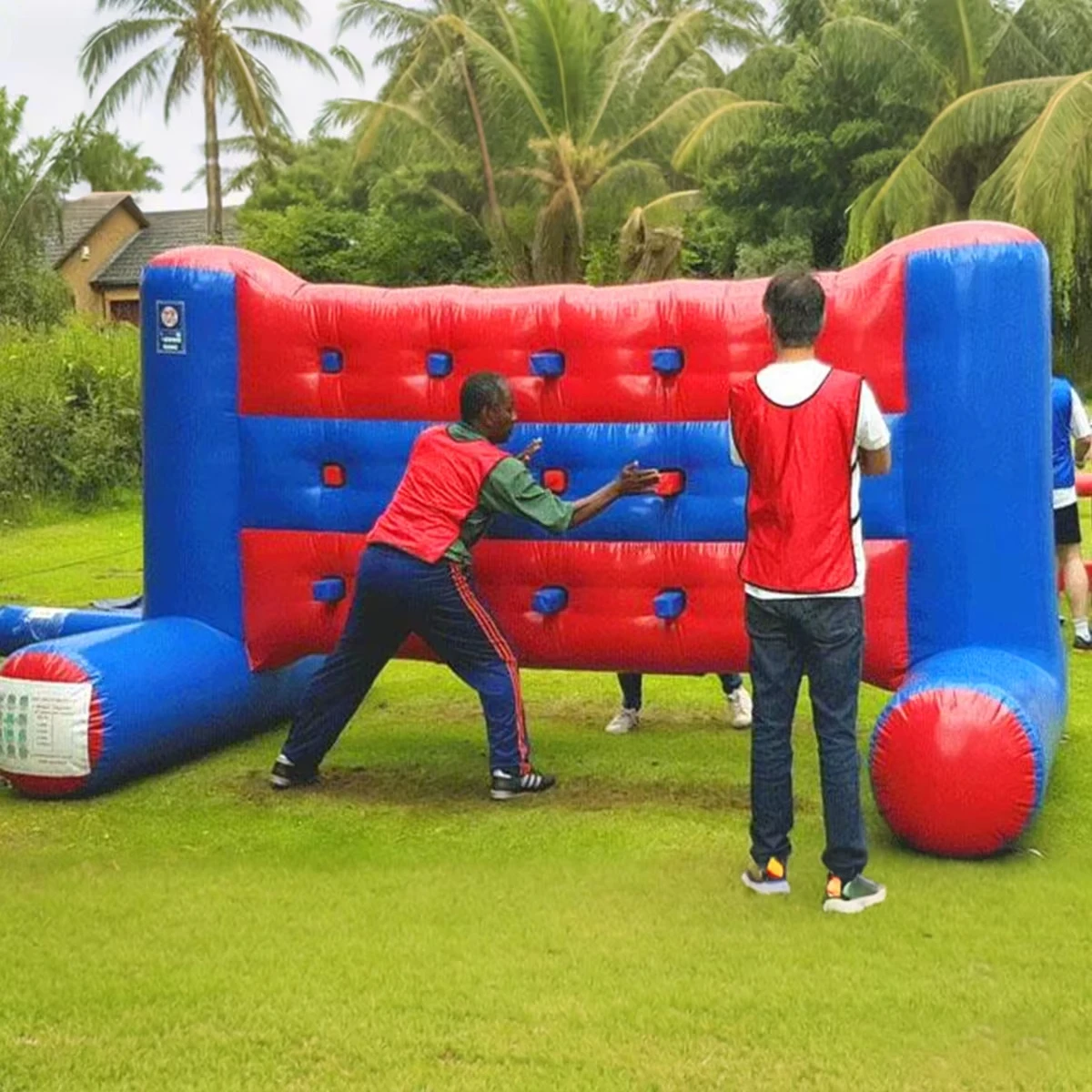 屋外カーニバルゲーム インタラクティブなインフレータブル「壁叩き」ゲーム リフレックスチャレンジ イベント、レンタル、チームビルディングに