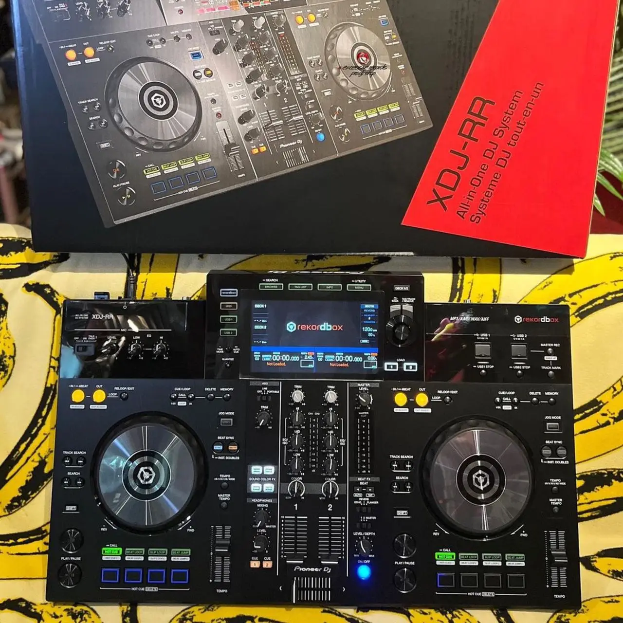 

СКИДКИ ДЛЯ PIONEERS XDJ-RR Универсальная DJ-система для rekordbox 2 (1)