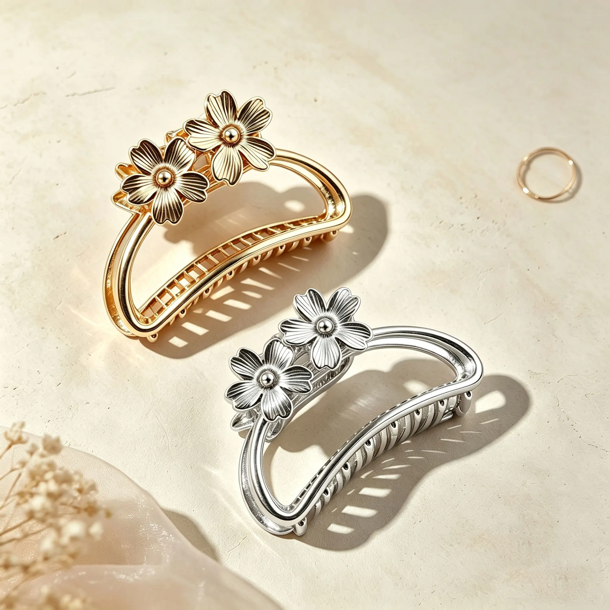 Vintage Metal Flower Hair Claw Clip for Women Gold Silver Color Hollow Hair Clips Girls Ponytail Holder Fashion Hair Accessories