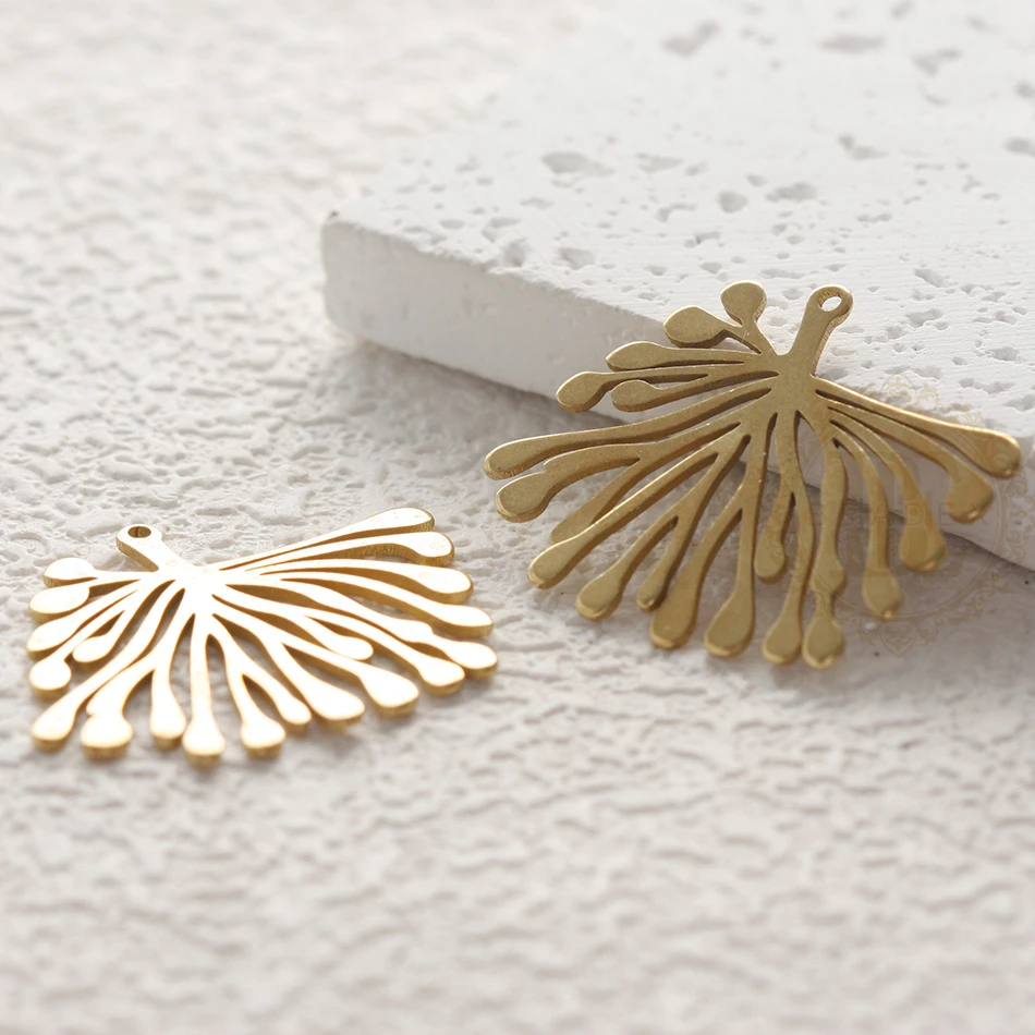 Laser Cut Solid Raw Brass Charm - Leaf 24.5x23.4mm (4902C-1)