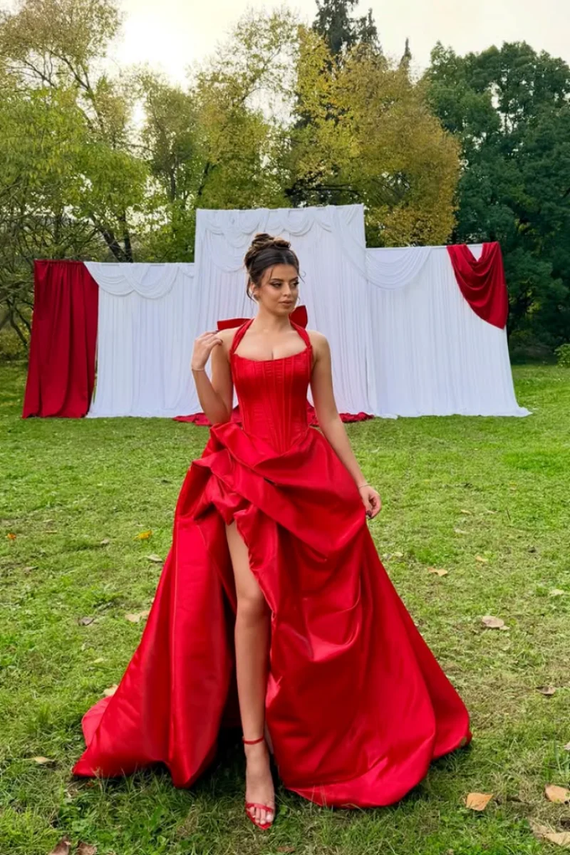 Jessica Gorgeous Halter Neck Evening Dresses Red Ruffled Bow Prom Dresses A-shaped Side Vents Formal Occasions Party Dresses