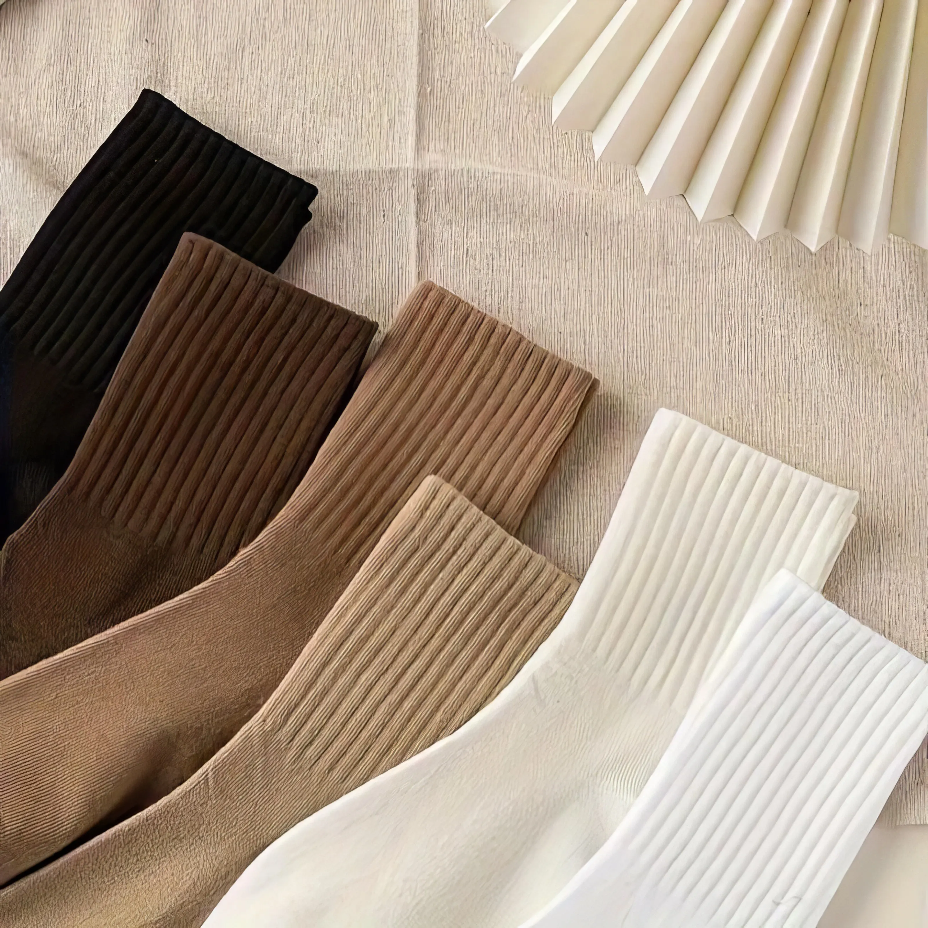 6 Pasang Kaus Kaki Khaki, Kain Elastis Bernapas dan Ramah Kulit, Cocok untuk Pakaian dan Desain Musim Gugur