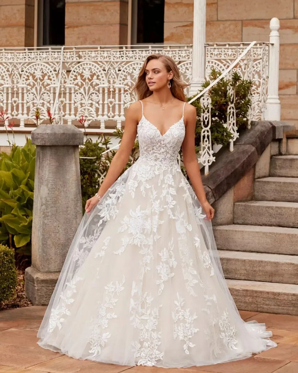 Sodigne Luxus Brautkleid Spitze Applikationen Spaghetti träger Tüll Brautkleid für Frauen Boho Hochzeit tragen Robe de Mariée