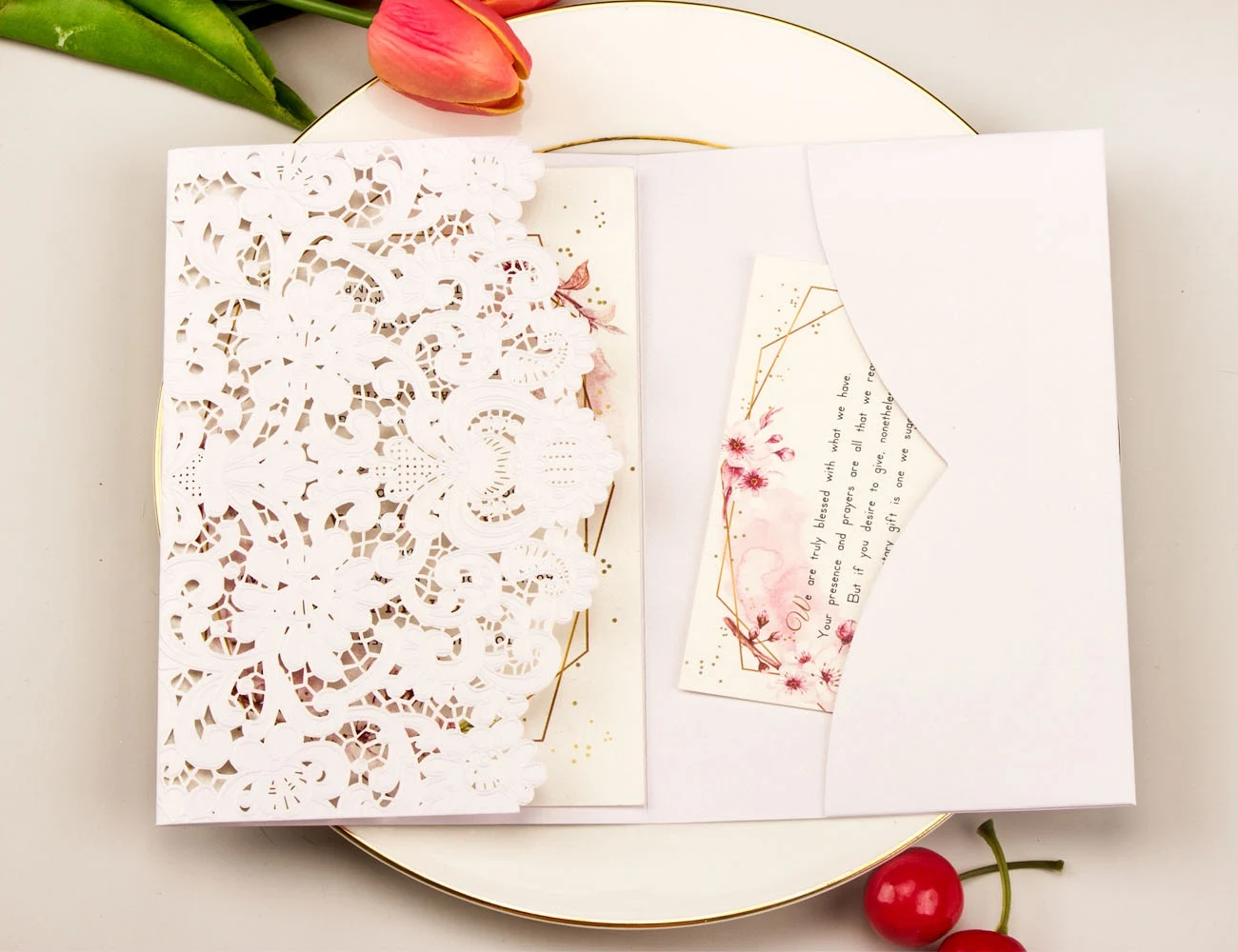 Carpeta de bolsillo de sobre triple plegable blanca, invitaciones de boda cortadas con láser con tarjetas rsvp y sobres de bolsillo, invitaciones de boda, 1 Uds.