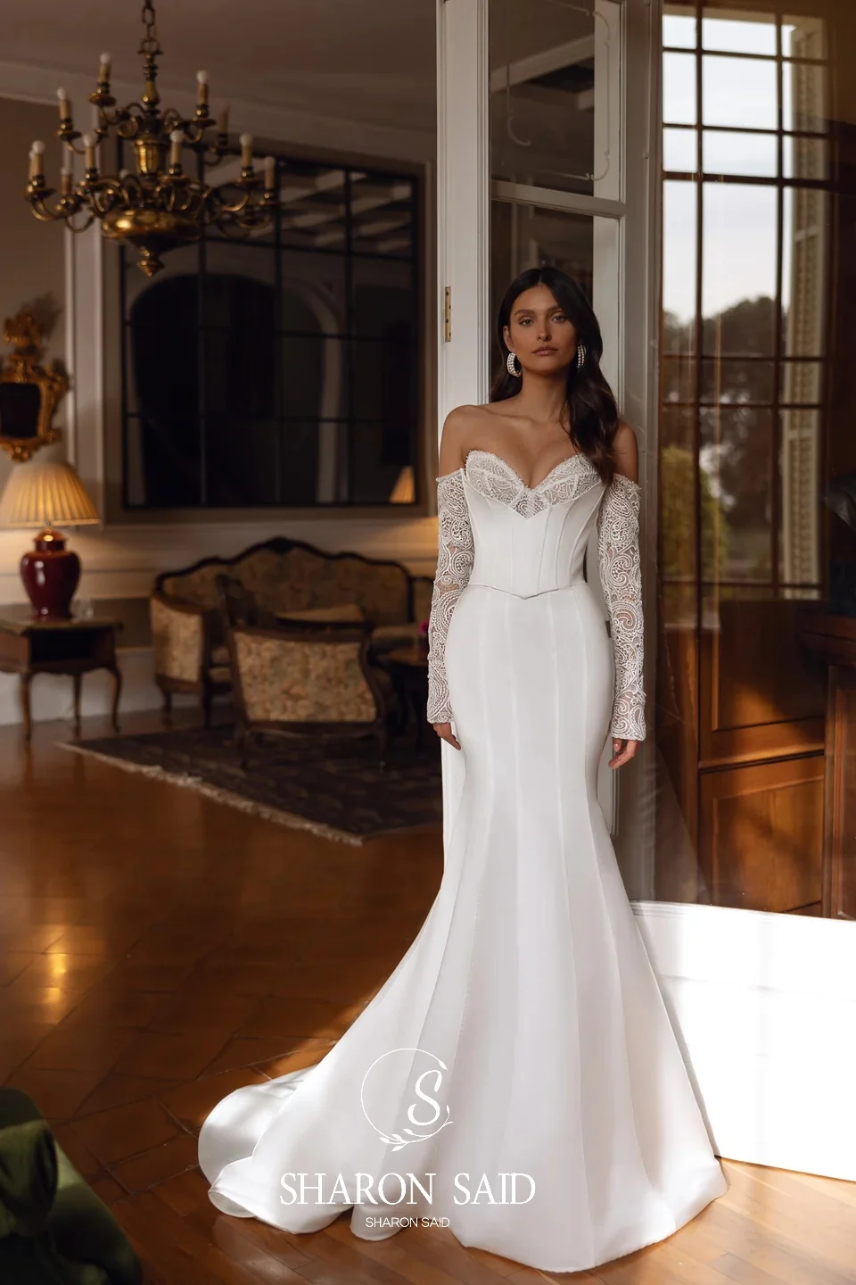 Sharon Said Eenvoudige Zeemeermin Wit Satijnen Trouwjurk 2025, Sexy Corset Lange Kanten Mouw Sweep Trein Bruidsjurken SW398 Aangepast