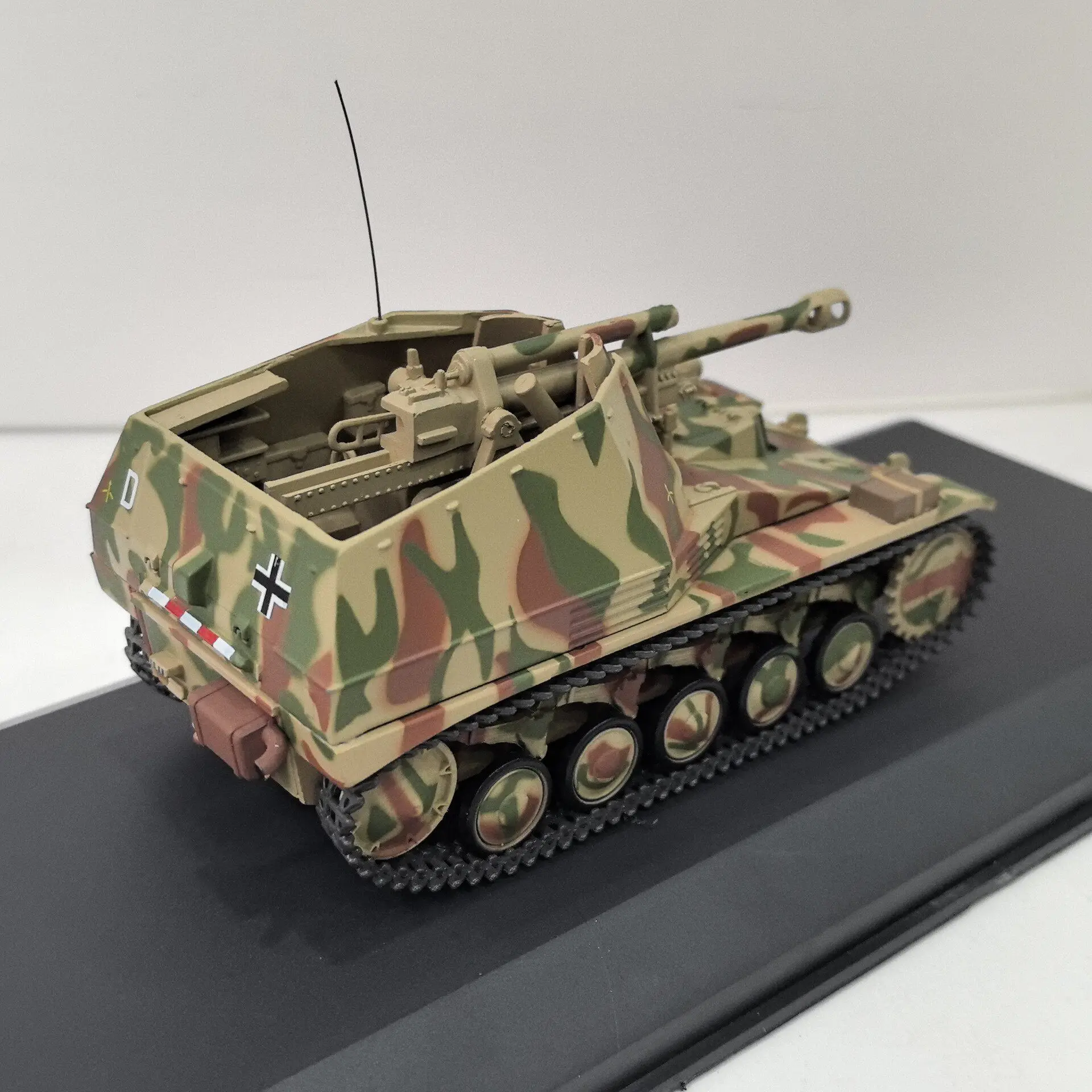 1/43 German  17cm K72 Tiger  carrier, 1945 (alloy（main body）+plastic material) model ornament