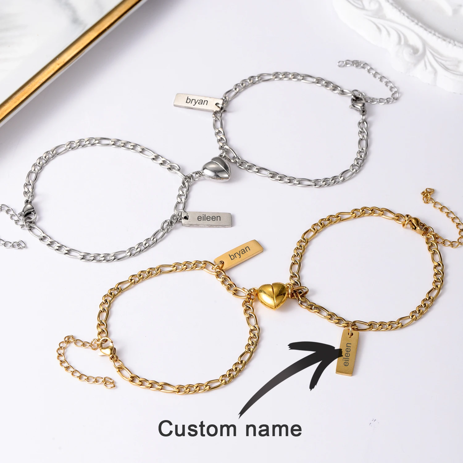 

Personalized Custom Couple Name Bracelet With Engraved Vertical Bar Name Pendant Couple Magnetic Half Heart Bracelet Set Pair