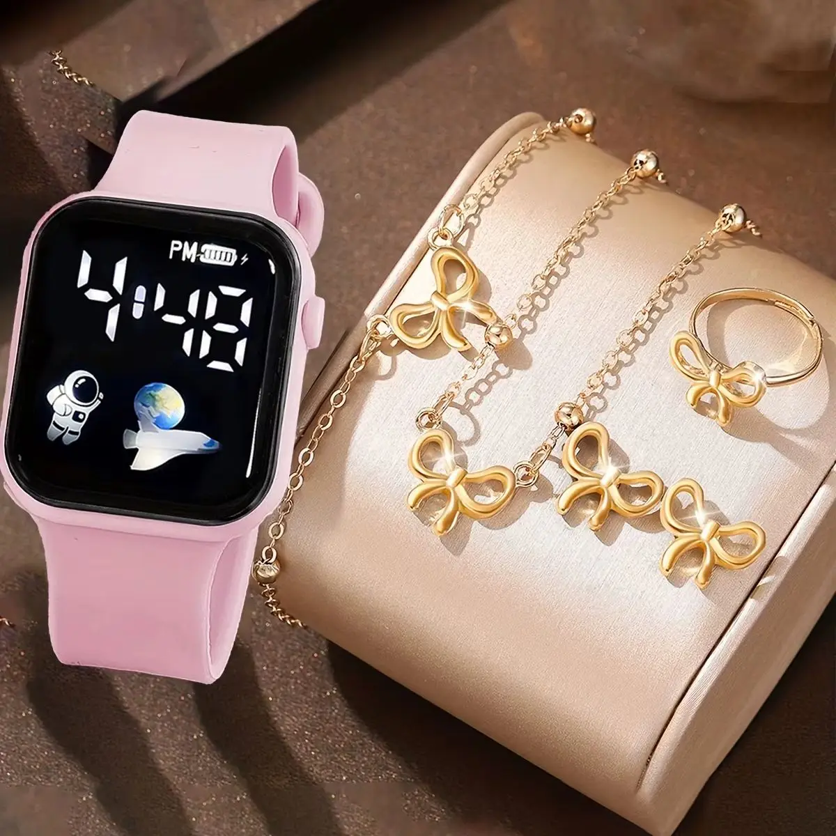 6-Piece Set of Cute and Elegant Spaceship Series Women's Watches, Electronic Watches with Bowknot Jewelry, No Smart Display Function, Suitable for Daily Wear, Birthday Gift