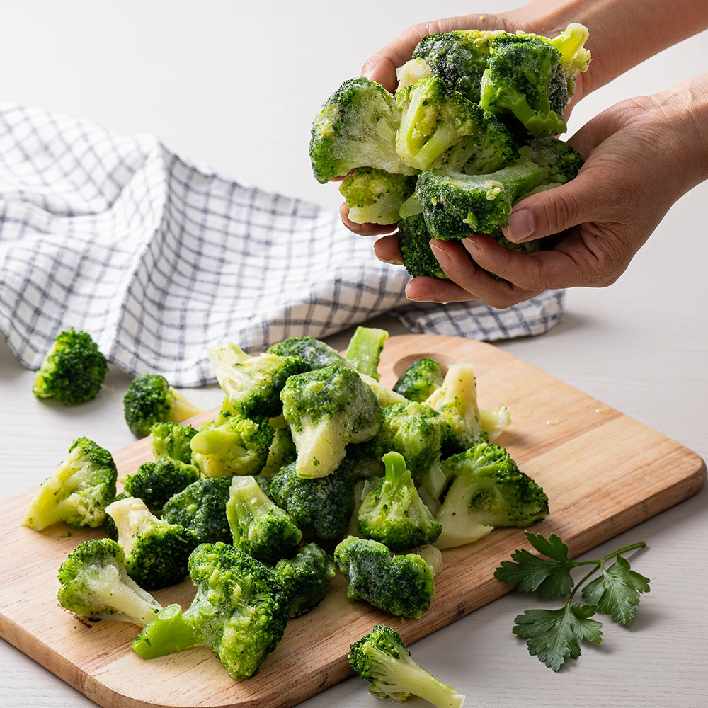 1kg 2kg of frozen broccoli