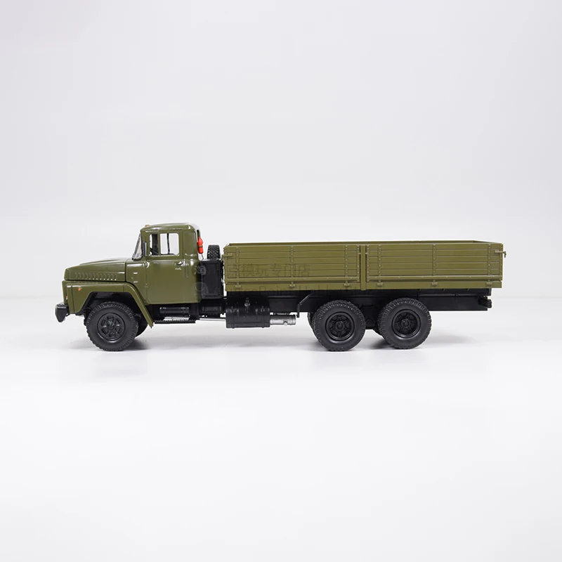 1:43 Soviet Heavy Military Flatbed Truck Kraz-250 Metal Scale Model Ukraine Kremenchuk Truck 